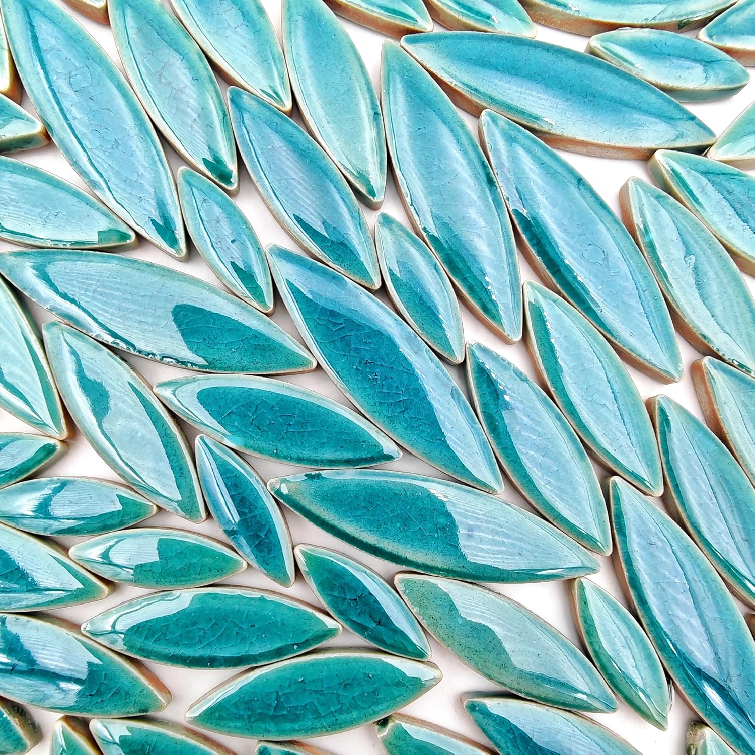 500g/1.1lb Willow Leaf Petal Shape Ceramic Mosaic,Irregular Mosaic Pieces for Home Decoration or DIY Crafts,Mosaic Making Supplies. (Peacock Blue)