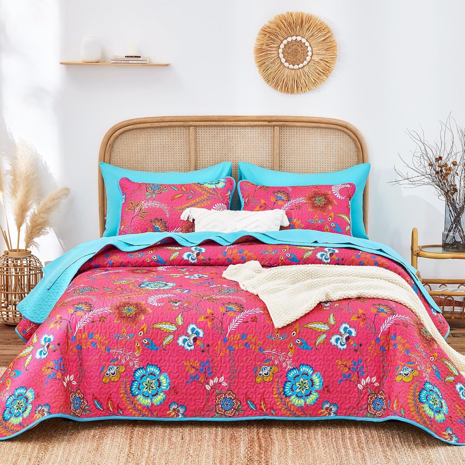 Wake In Cloud - Boho Quilt Set, Floral Bohemian Chic Country Botanical Colorful Funky Flower Pattern, Reversible Lightweight Bedspread Coverlet, 3 Pieces, Pink Teal, Queen/Full Size