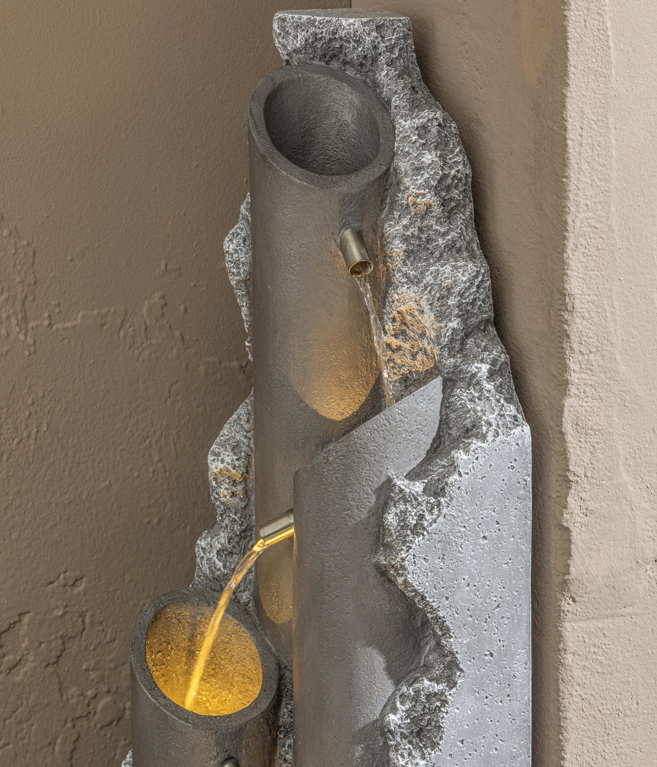 Dehner Gartenbrunnen Tubi, Outdoor-Brunnen, mit LED-Beleuchtung, solarfähig, ca.27,5x131x27,5 cm, Polyresin, grau