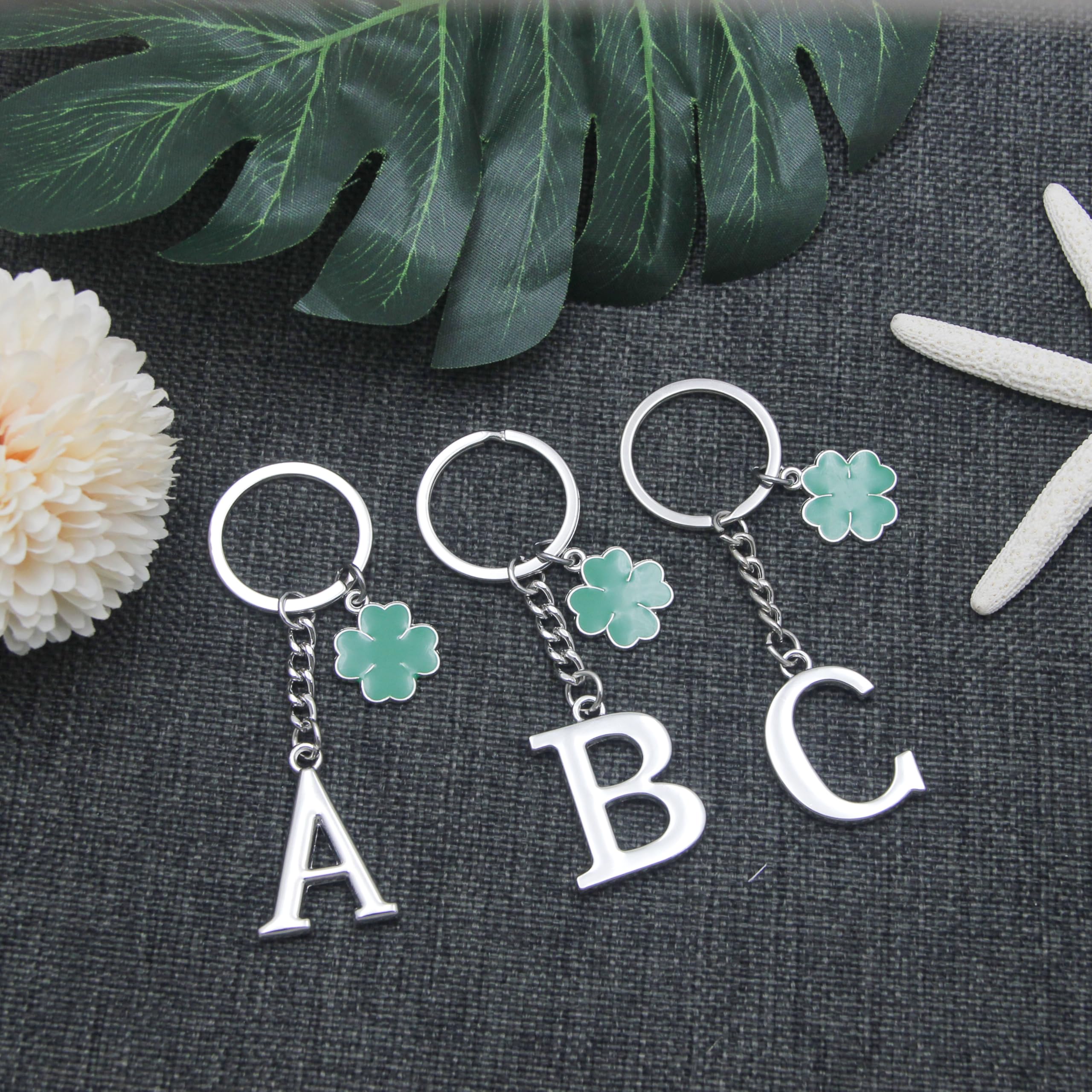 YJYJZX Portachiavi Lettera Iniziale Ciondolo,Portachiavi Regalo Amici Sorelle Amica,argento A-Z 26 lettera iniziale ciondolo portachiavi - Regalo Donna Uomo Compleanno,Portafortuna Portachiavi (G)