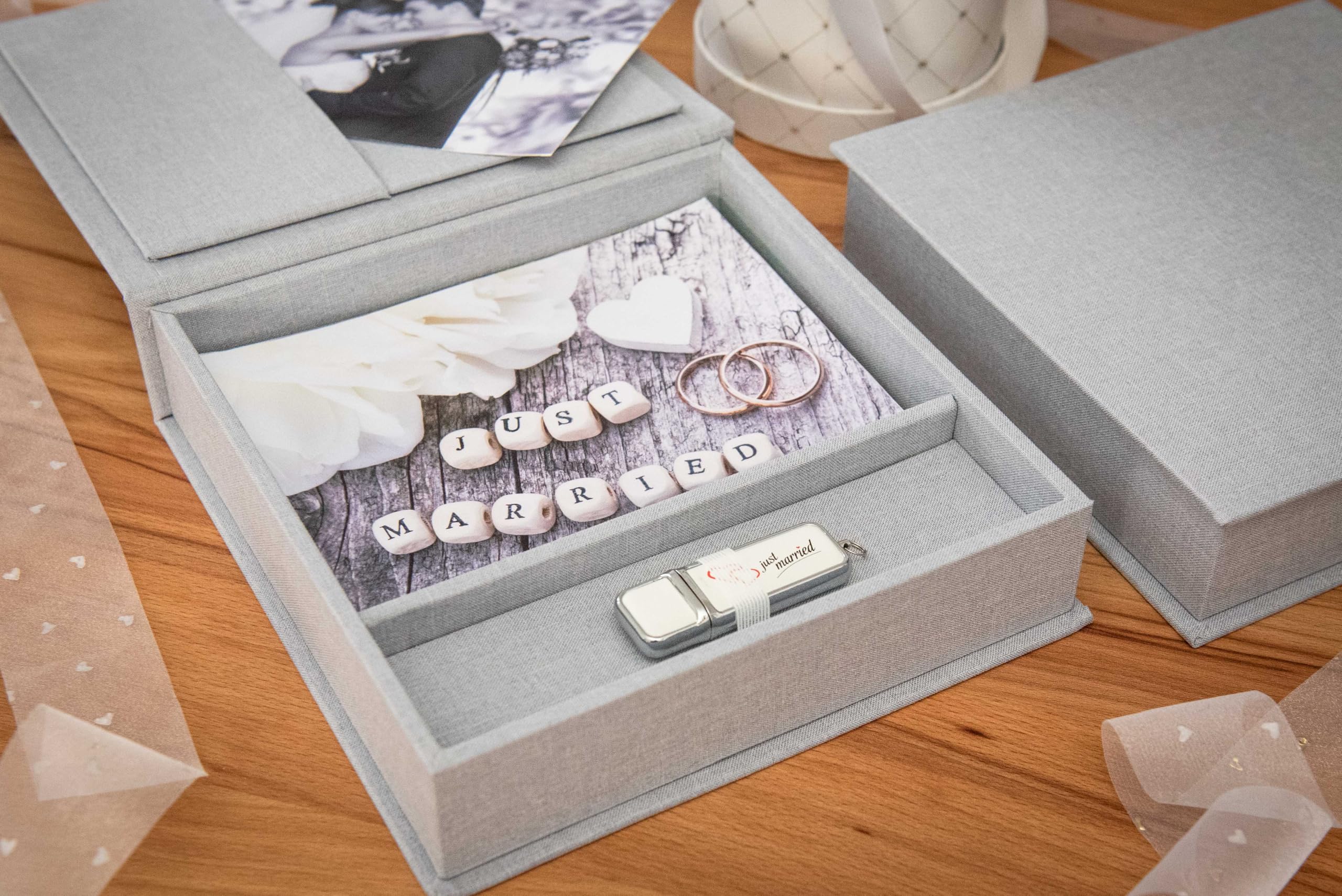 Élégante boîte à photos, avec fente USB, pour clés USB et tirages photo, 13 x 18 cm (sans USB), boîte de rangement, boîte de rangement, boîte à souvenirs, cadeau photo (gris, 21 x 21 x 5 cm)