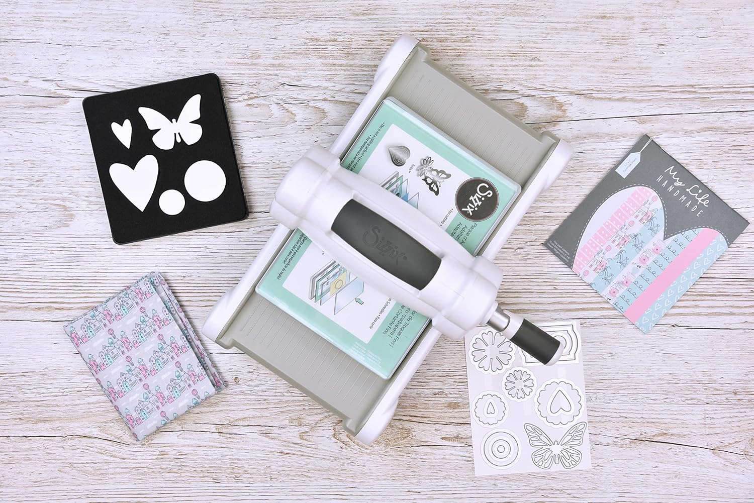 Sizzix Big Shot Starter Kit-White & Gray-UK Version ft. MLH, Plastic/Steel/Rubber, Multi-Colour, 41.7 x 29 x 23.1 cm