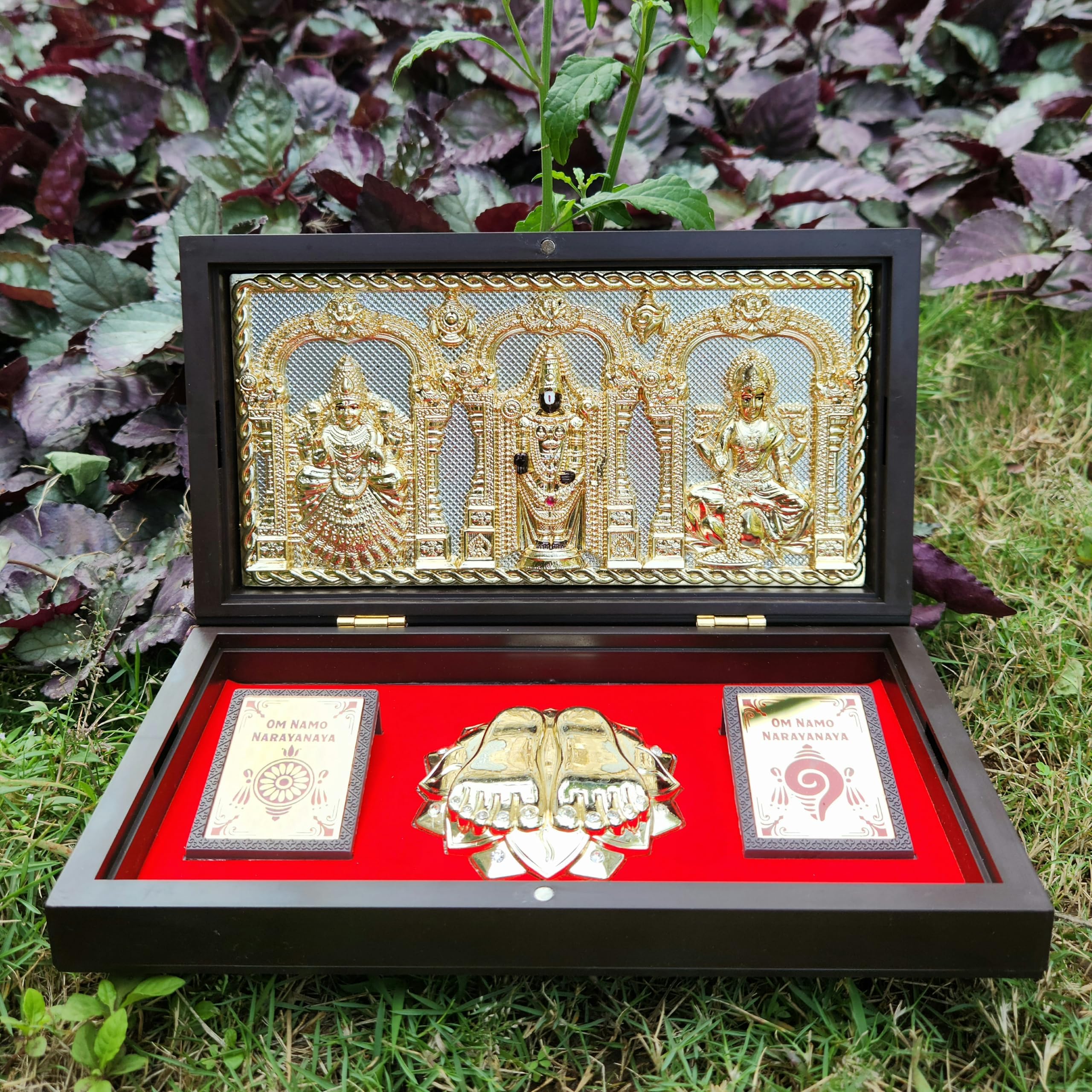 ARNAVIRA Tirupati Balaji Gold Plated Photo Frame with Charan Paduka Pocket Temple for Diwali Gift, House Warming Gift Puja Box (Balaji), Plastic