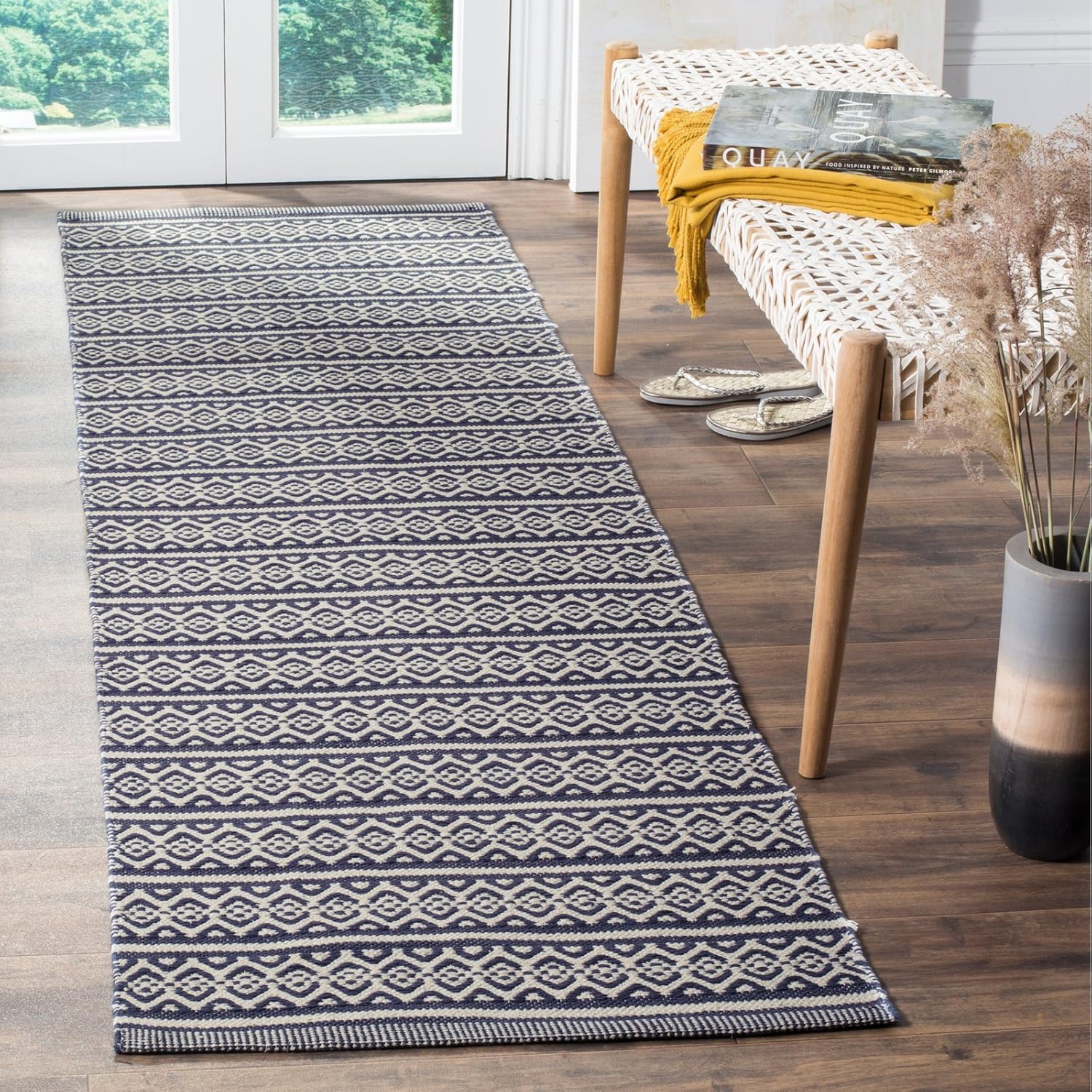 Ivory and Grey 6' x 9' Handwoven Cotton Area Rug
