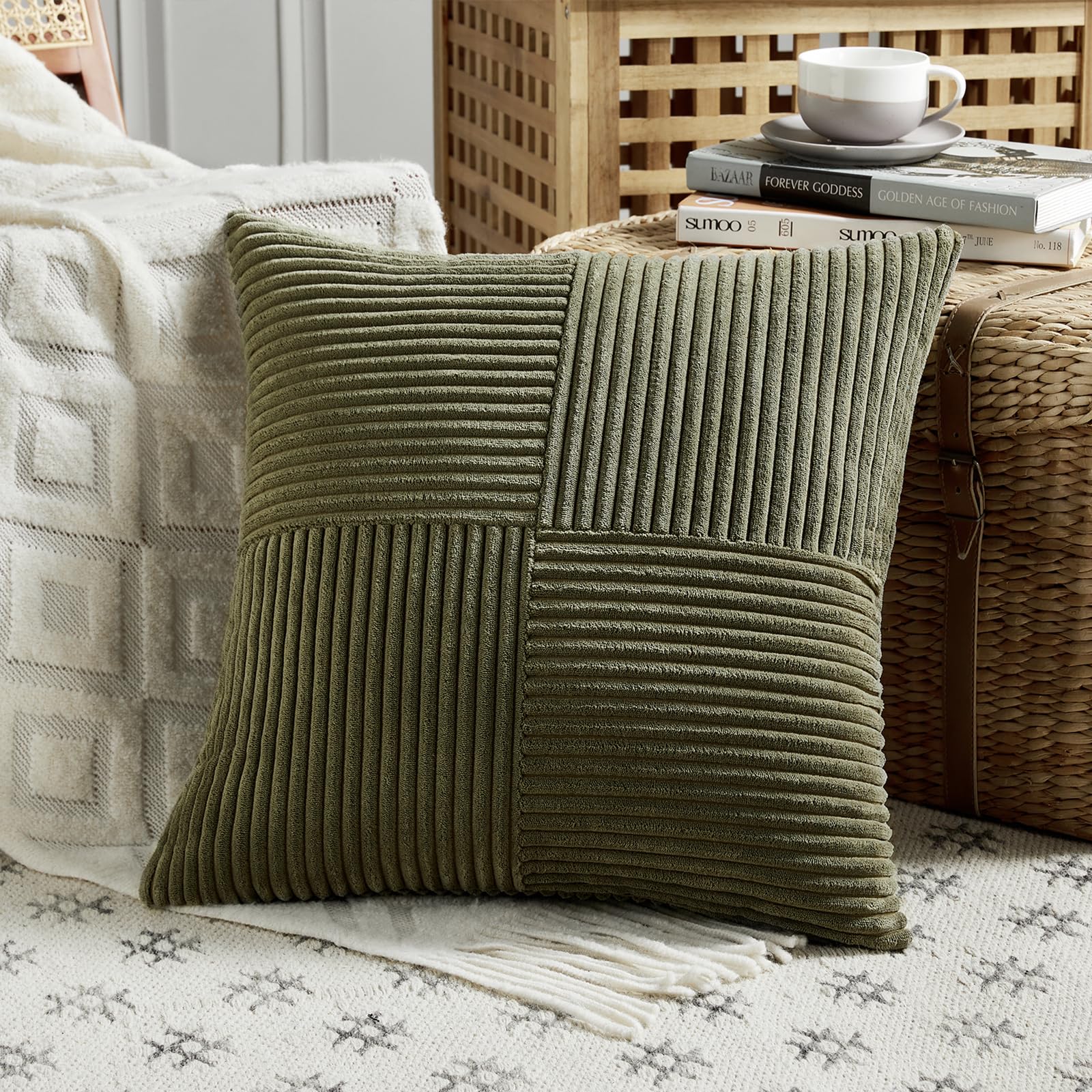 FDTERN Set van 2 kussenslopen, corduroy, zacht, moderne decoratieve kussenslopen, kussensloop, bankkussen, sierkussen, boho, decoratie voor bank, slaapkamer, woonkamer, bed, 70 x 70 cm, saliegroen