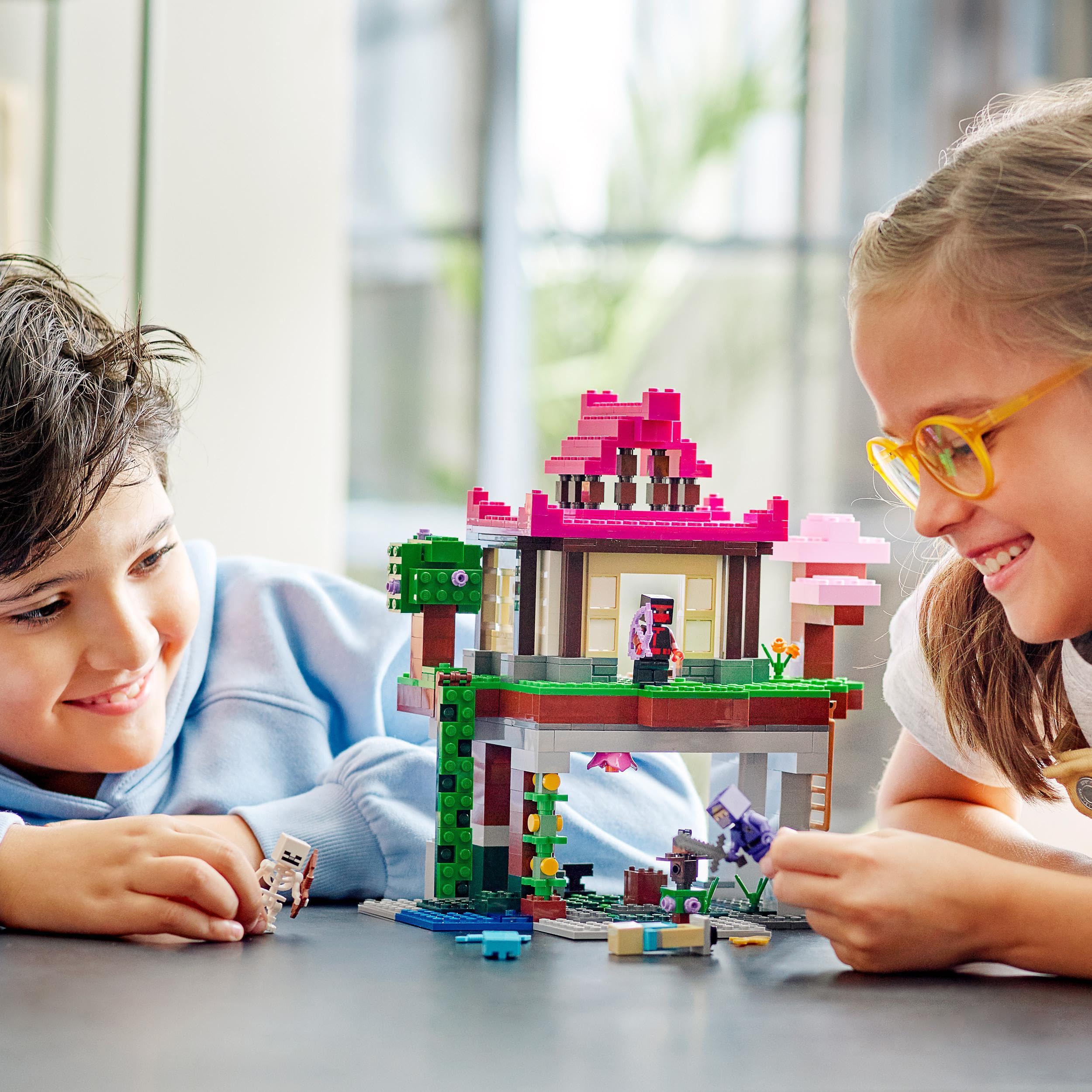 LEGO Minecraft Teren szkoleniowy 21183 — zestaw konstrukcyjny typu „domek” (537 elementów)