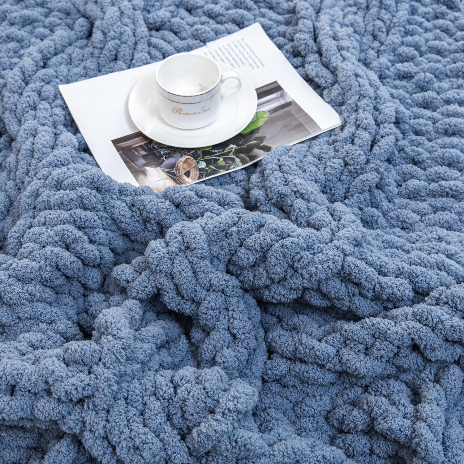WESHIONGOO Chunky Knit Blanket Throw 50"×60" Knitted Throw Blankets for Couch Bed Fluffy Soft Blanket with Jumbo Chenille Yarn Thick 100% Handmade (Dusty Blue)