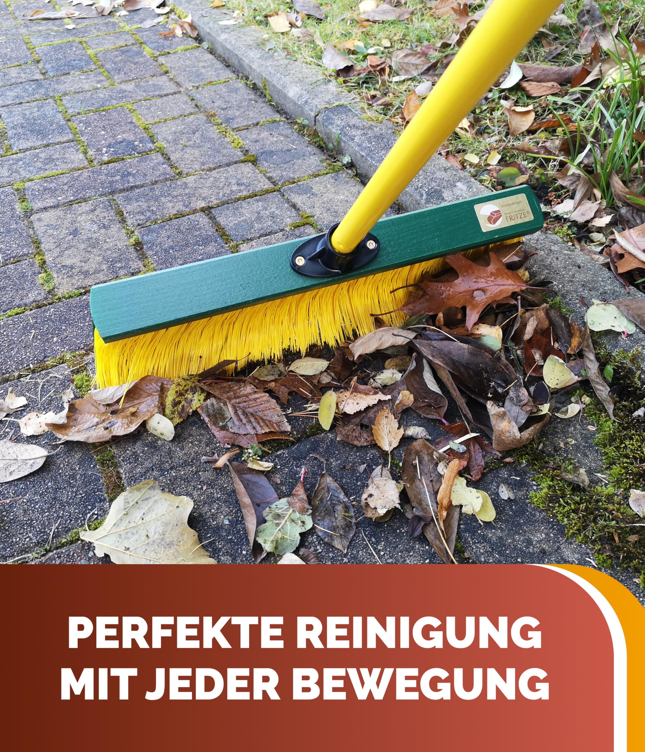 Fritze® Krallenbesen Hof & Garten 45 cm Kehrbreite mit Stiel – Abgewinkelte Borsten für Laub, Nadeln, Sand & unebene Böden – Ideal für Pflastersteine & Gartenwege – Premiumbesen – Made in Germany