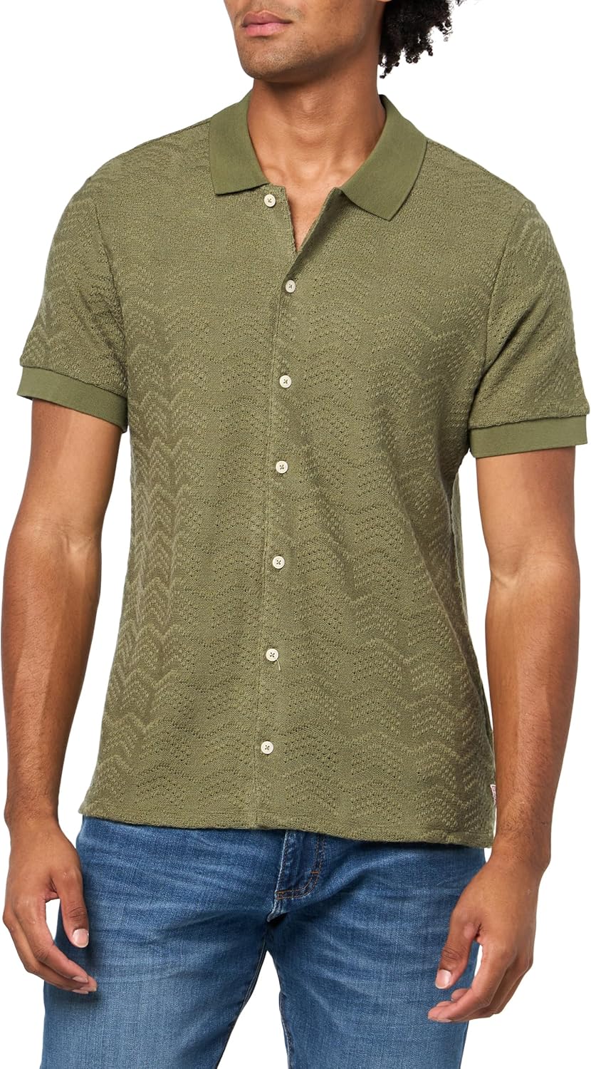 Guess Men's Short Sleeve Gavin Textured Knit Shirt