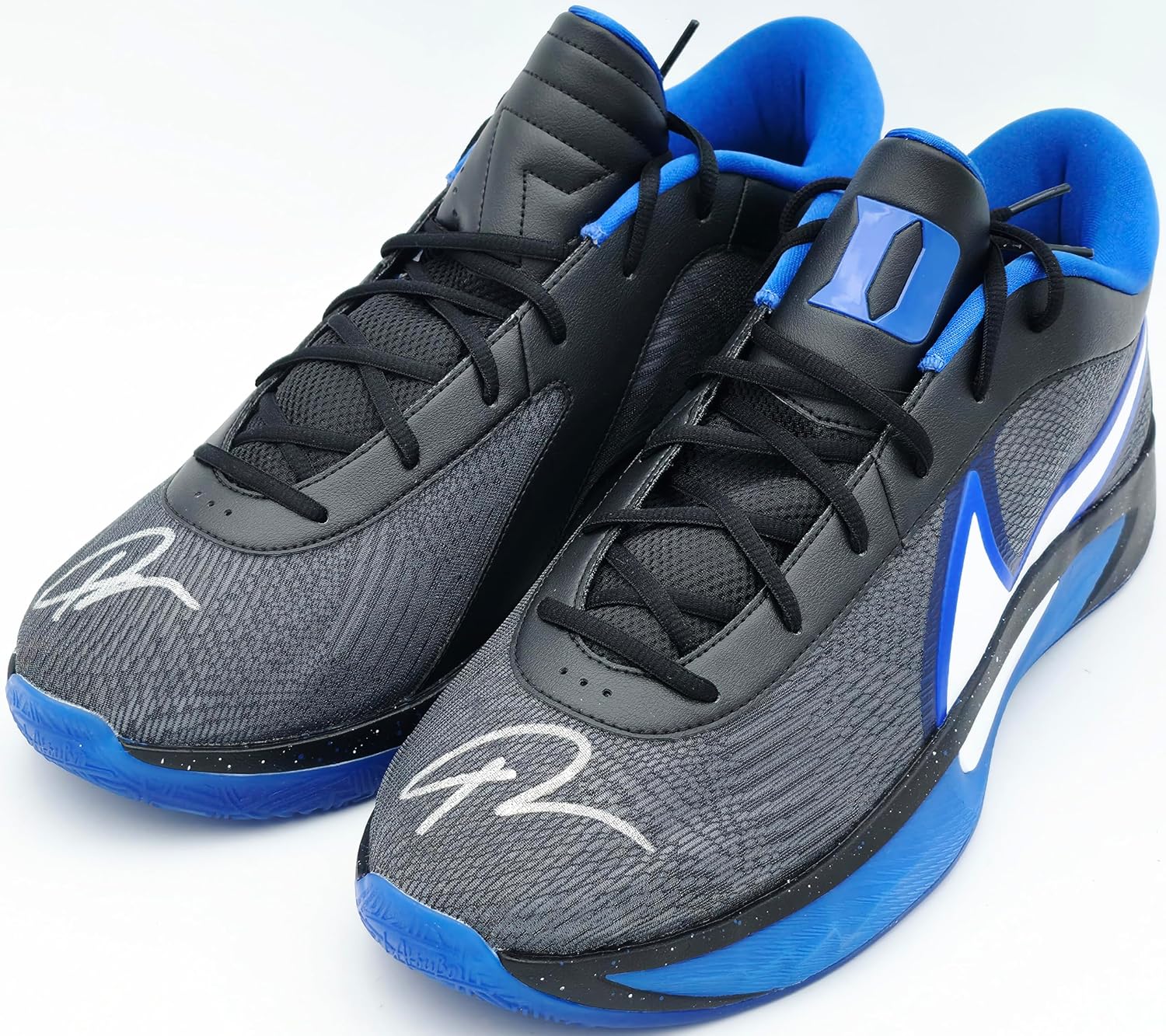 Giannis Antetokounmpo Autographed 2024 Player Exclusive (PE) Promo DUKE BLUE DEVILS BLK/WHT-GAME ROYAL/BLK N.i.k.e Zoom Freak 6 N.C.A.A P Shoes Size 17 (No Box) Beckett BAS Witness #3W396446 & #3W39