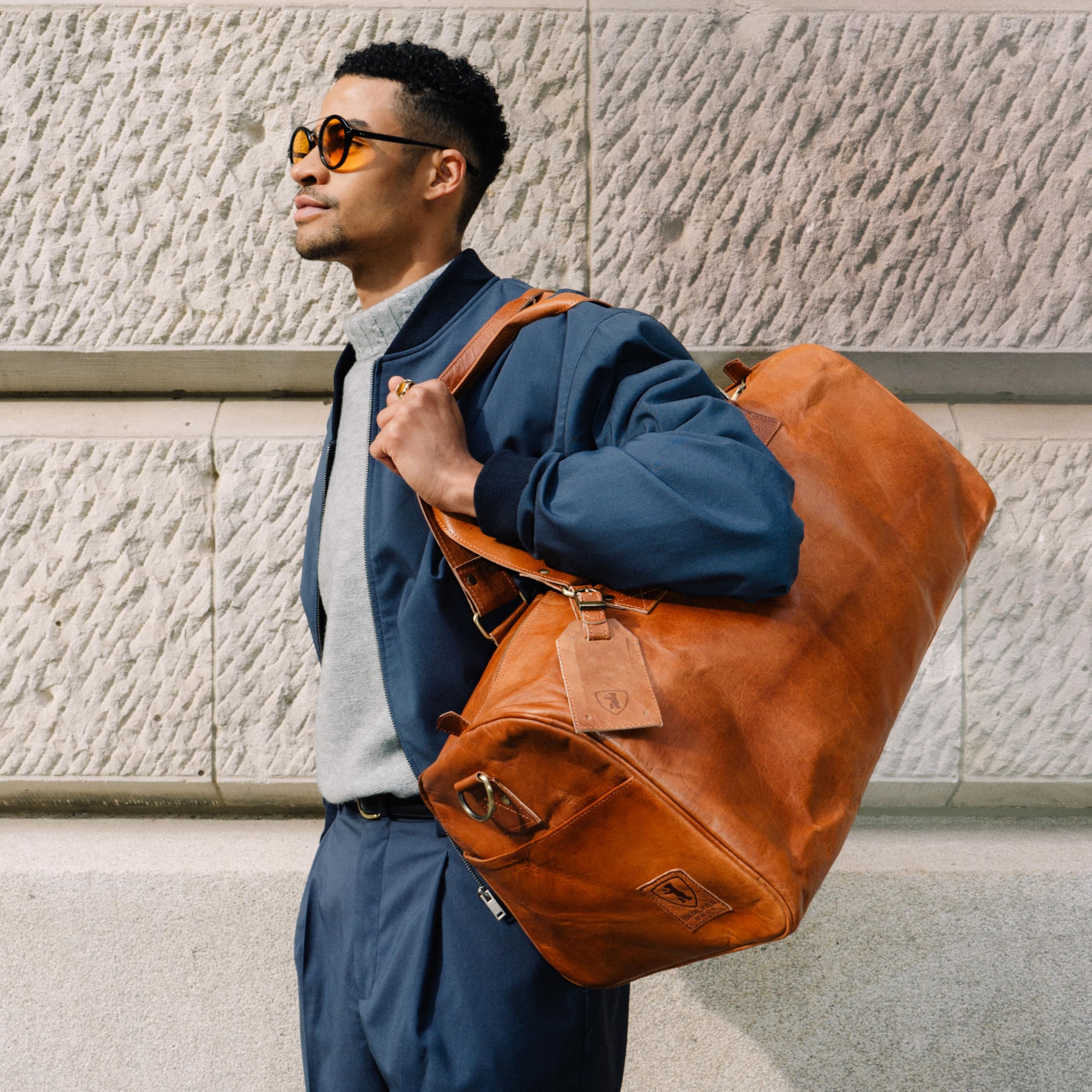 Berliner Bags Vintage Weekender Oslo wasserdichte Reisetasche aus Leder Duffel Bag 50L Braun