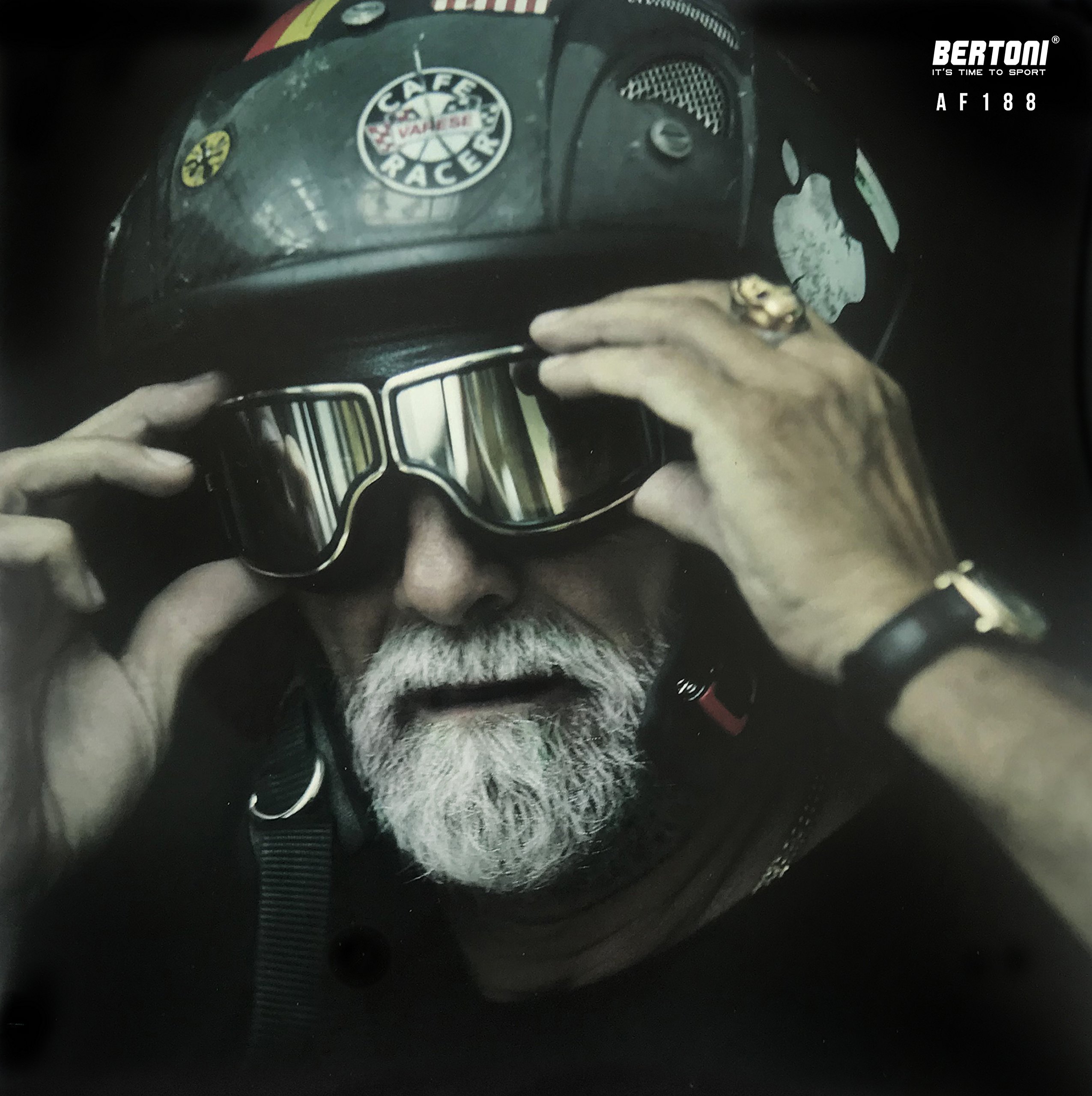 BERTONI Gafas Moto Vintage de Piel Negra y Montura Cromo - Ventilación Anti-Vaho - by Italy - AF188 - Gafas Motoristas para Cascos Moto Harley y Chopper