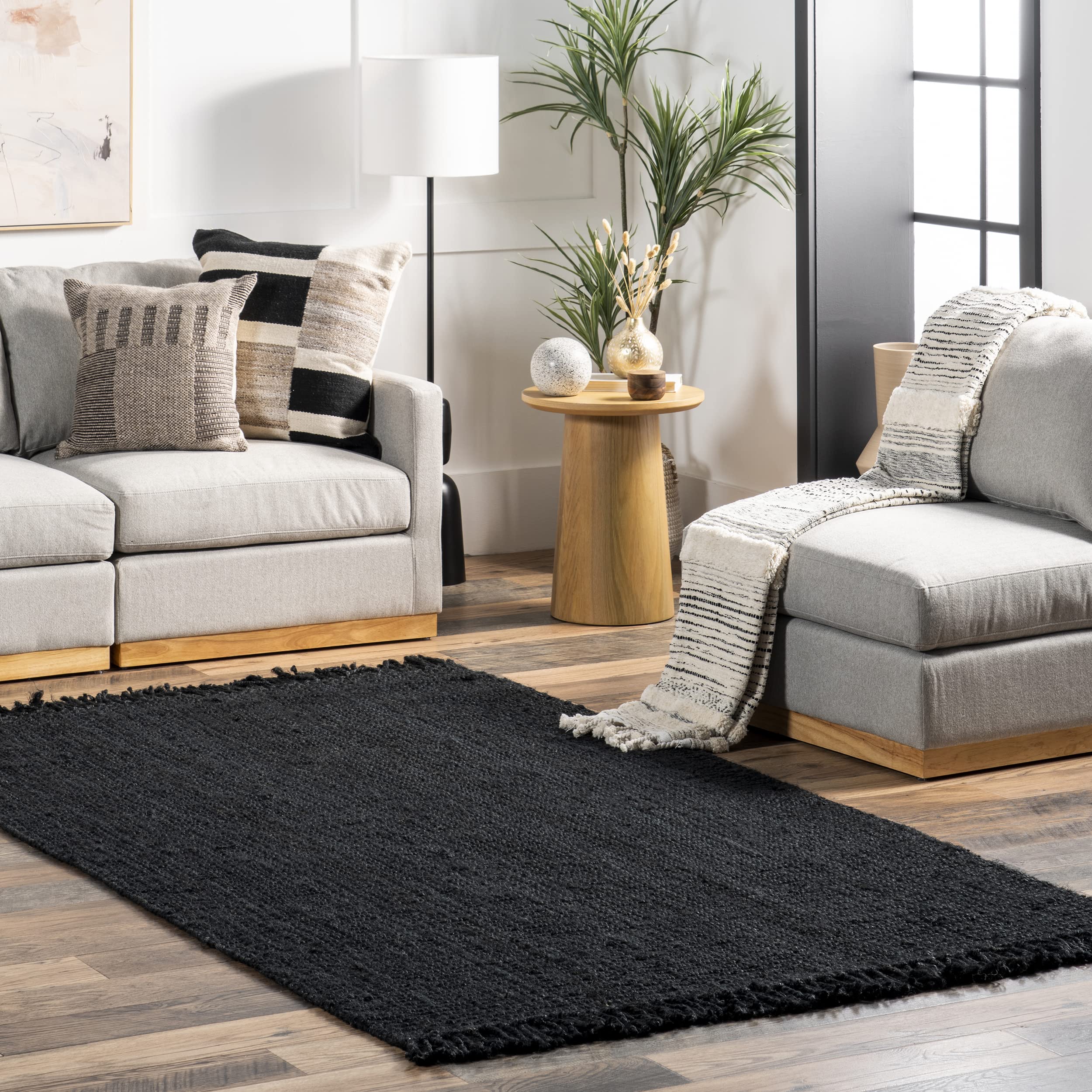 Snapklik.com : 5x8 Daniela Jute Tassel Hand Woven Area Rug, Black ...
