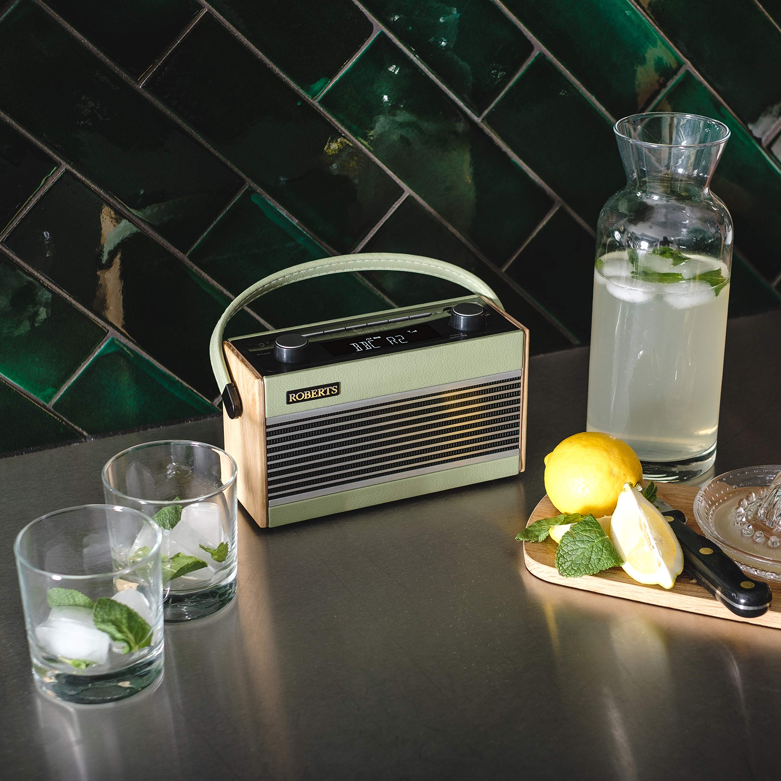 Roberts Rambler BT Retro/Digitales Bluetooth-Radio mit DAB/DAB+/FM-RDS-Wellenbändern, Grün