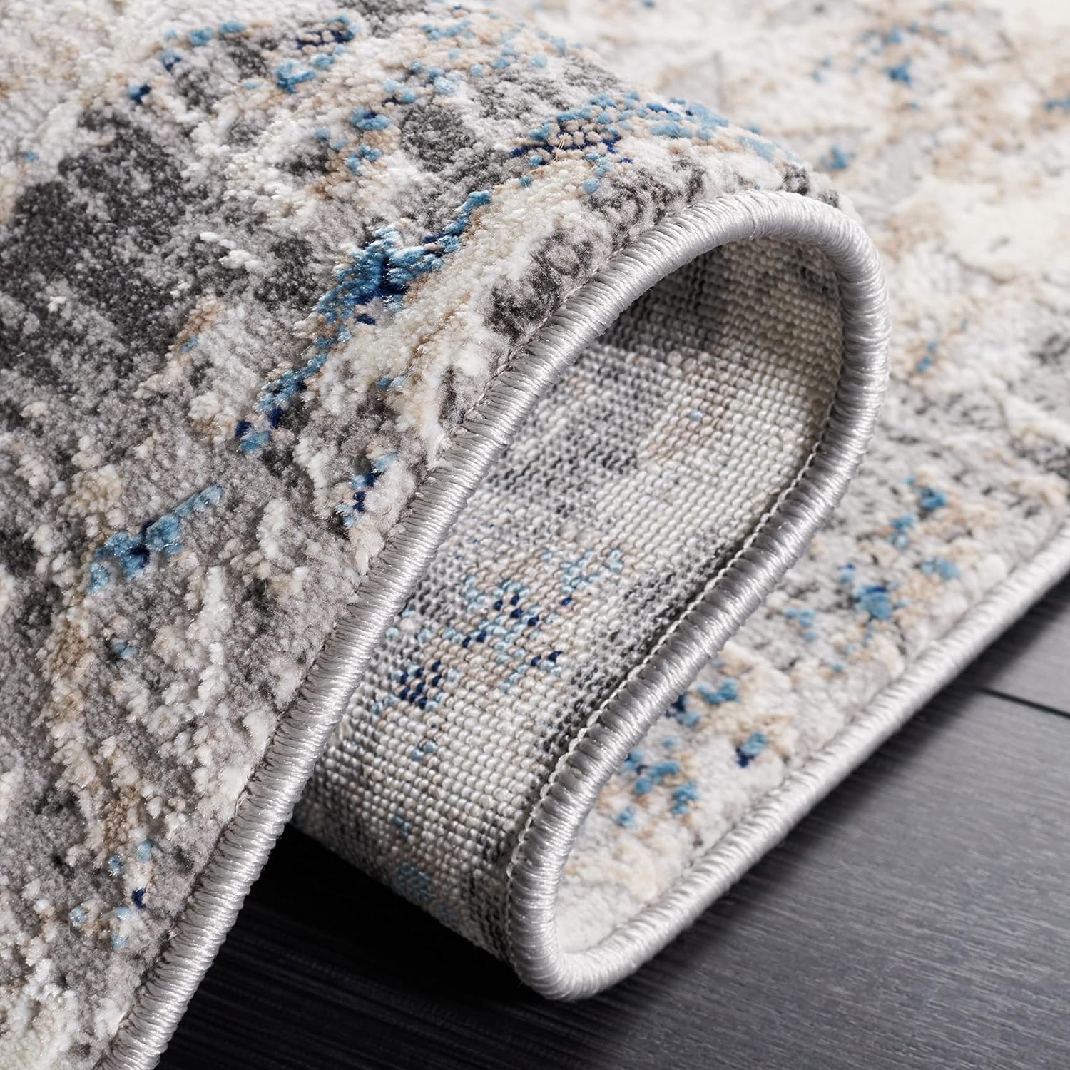 SAFAVIEH Vogue Collection Area Rug - 2' x 8' Runner, Blue/Grey, Geometric Design, Ideal for High Traffic Areas in Living Room, Bedroom, Dining (VGE154M)