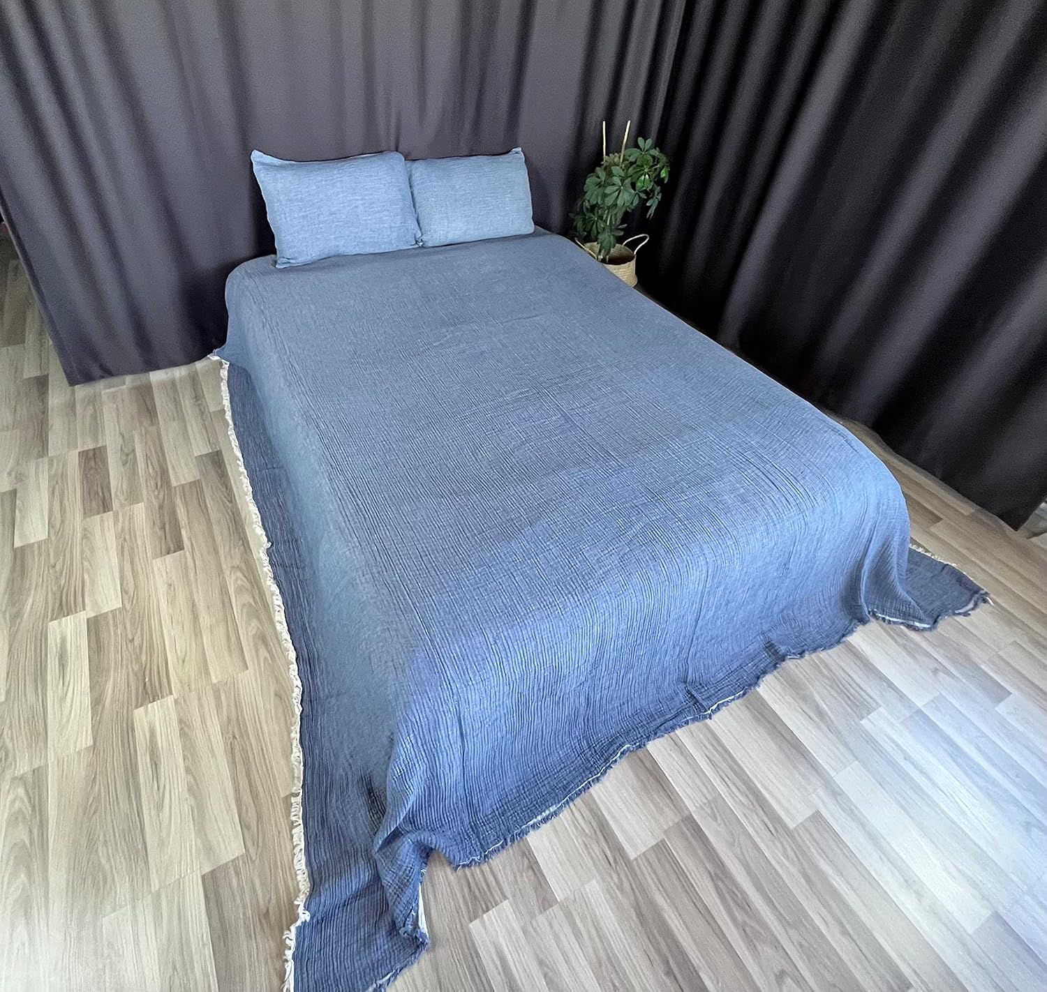 Soft Turkish Cotton Muslin Bed Cover, 100% Cotton Muslin Blanket, 4 Layers Bedspread, Reversible Coverlet, Denim Blue (Twin Size 63x90 - (160x230cm))