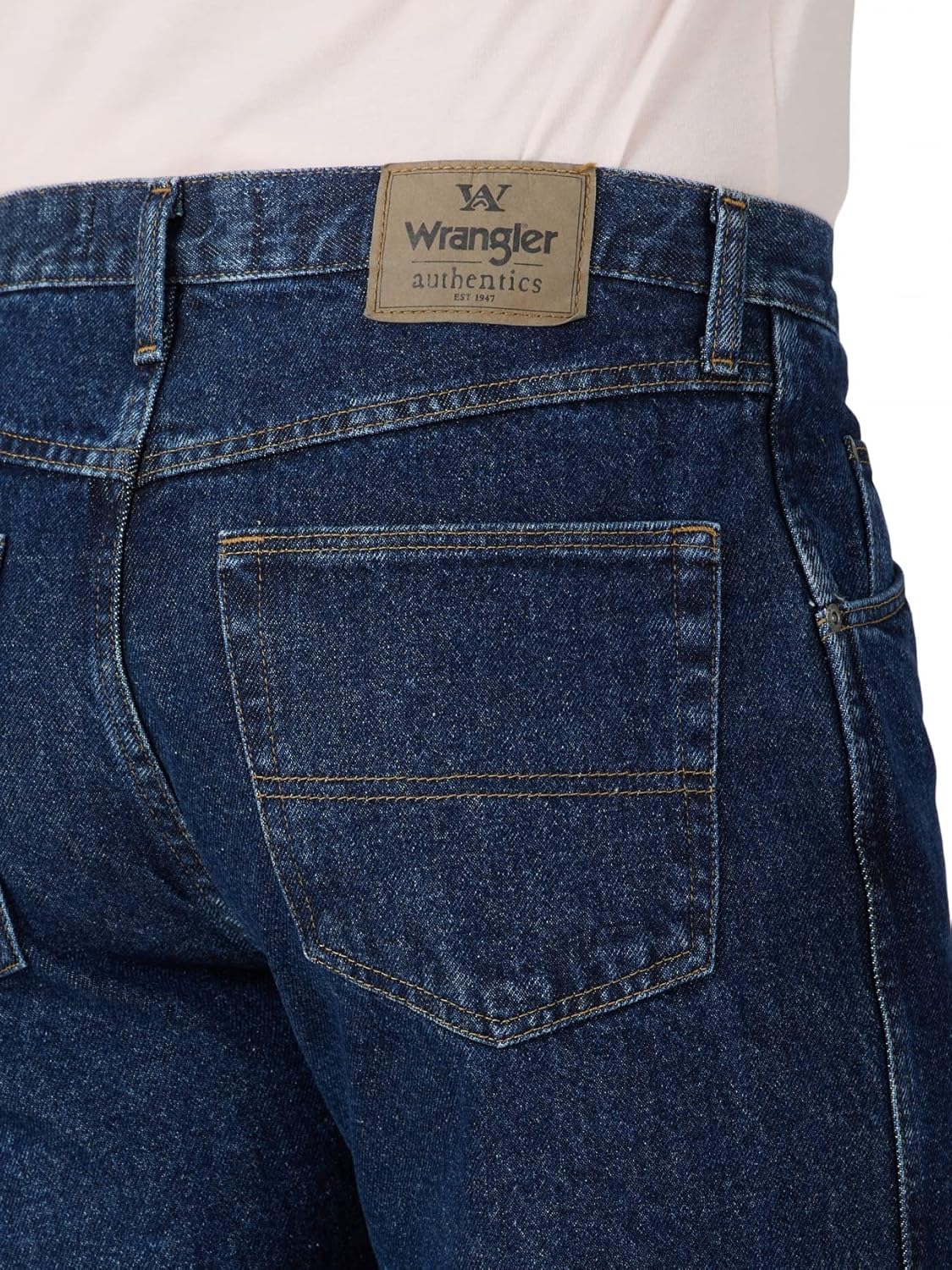 Wrangler Authentics Calça jeans masculina clássica de algodão com 5 bolsos e modelagem regular em promoção! Veja a oferta e mais achadinhos de Calças 5 Hoje é o melhor dia para comprar Wrangler Authentics Calça jeans masculina clássica de algodão com 5 bolsos e modelagem regular com aquele preço maroto! Promoção! Aproveite a oferta! 5