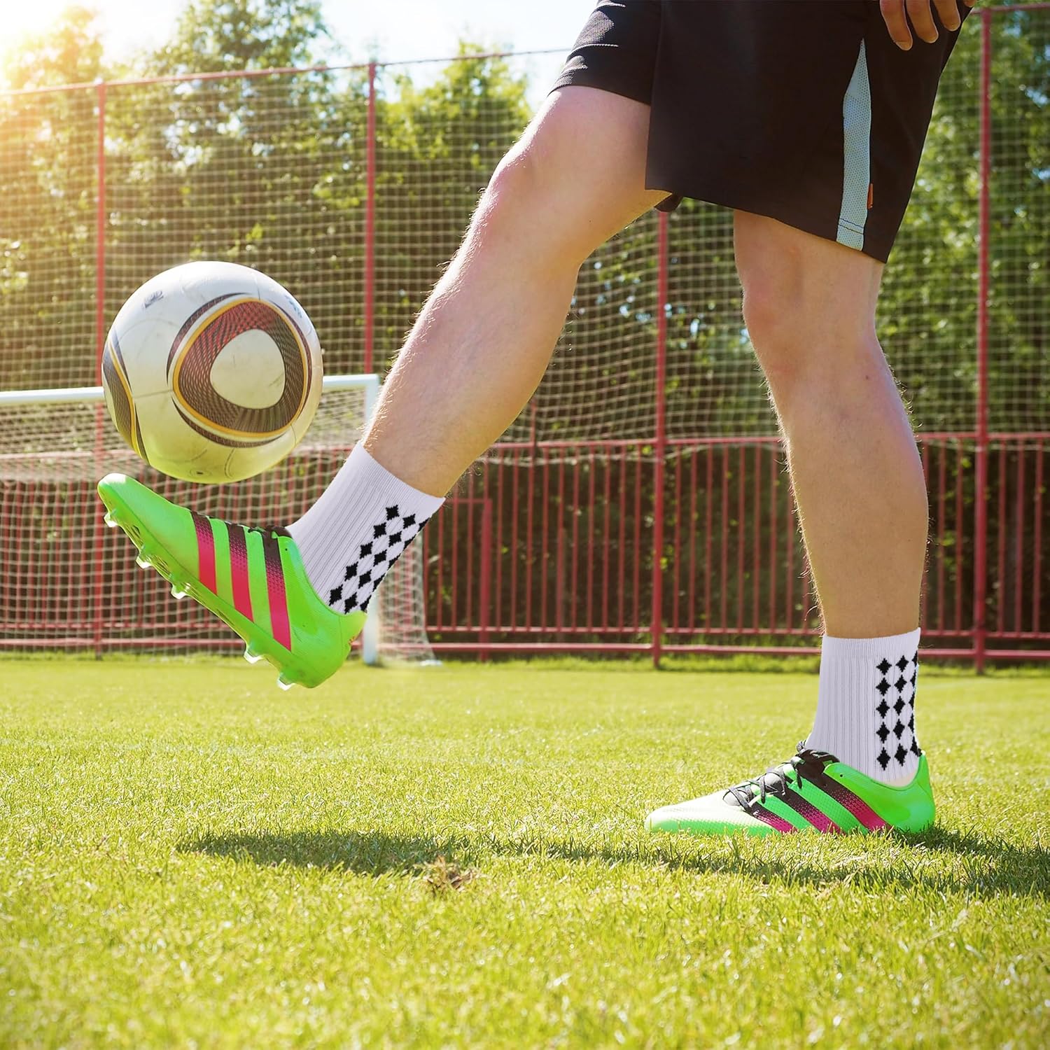 2/4 Pairs Grip Soccer Socks for Men Women Cushioned Non Slip Football Basketball Athletic Sports Socks - Image 3