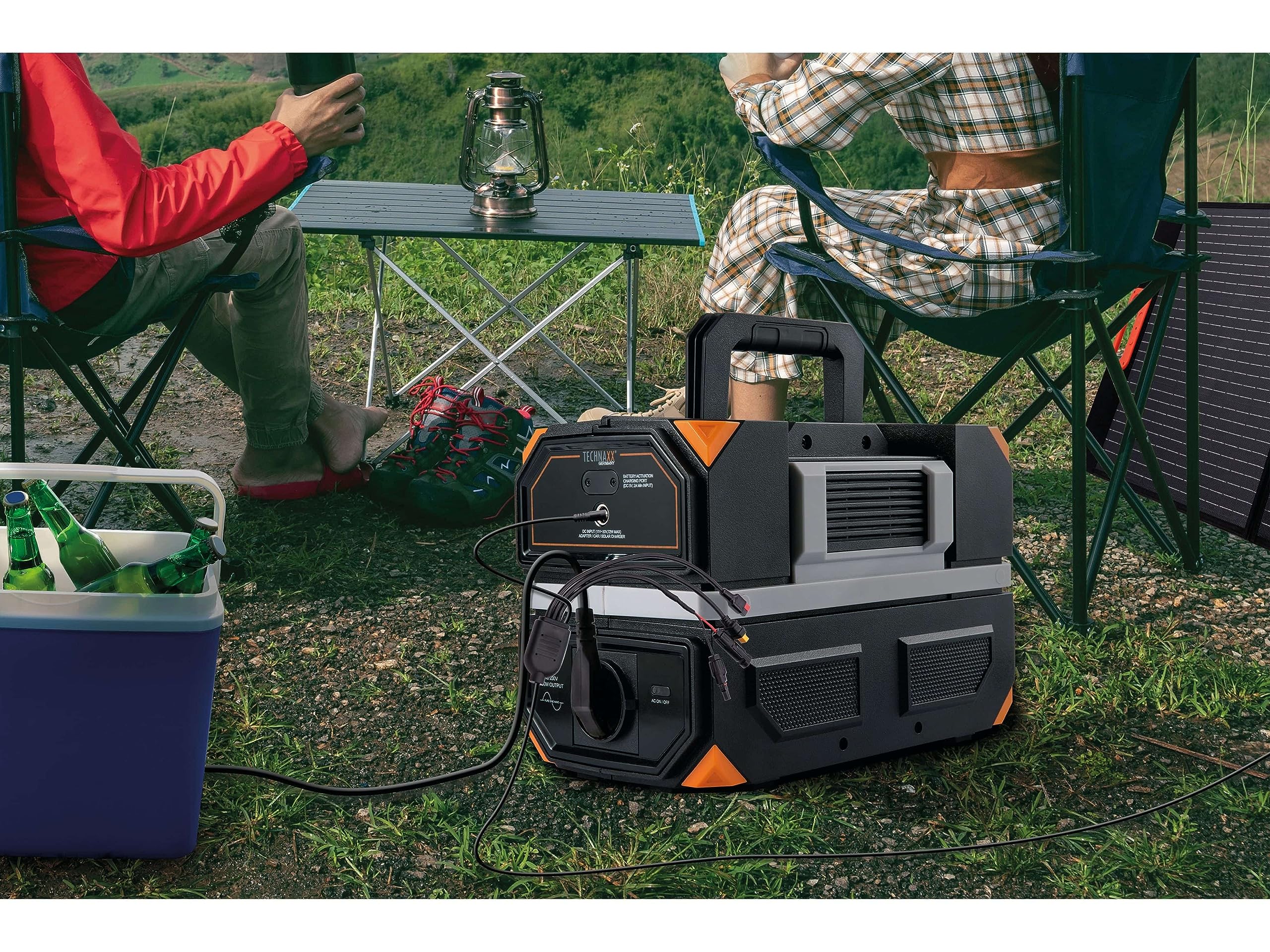 Centrale elettrica Technaxx da 300W con presa 230V, 3 porte USB, 12V per auto, capacità della batteria 315Wh per esterni, viaggi e campeggio –Onda sinusoidale pura, centrale elettrica portatile TX-201