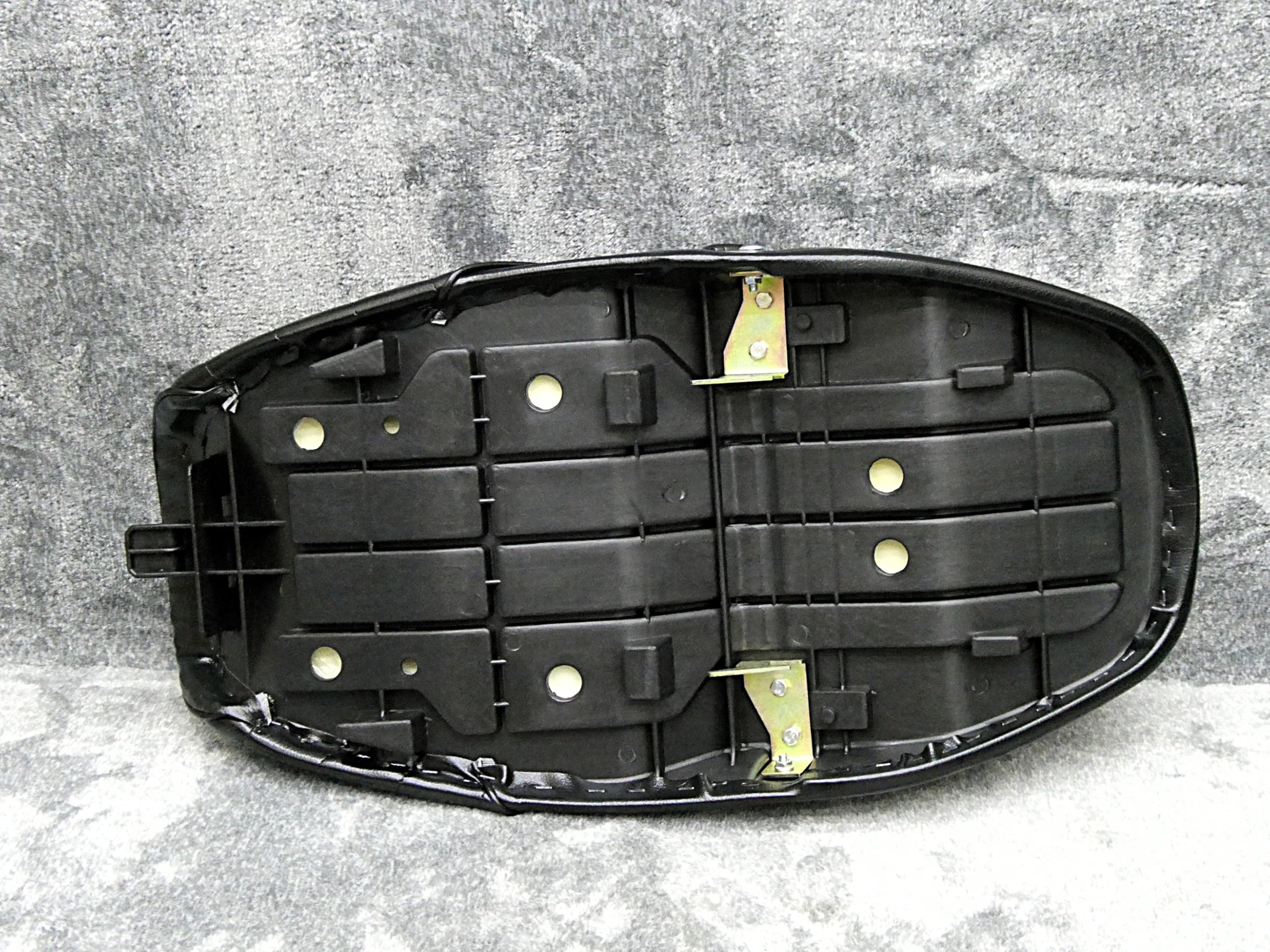 Amazon | ゼファー1100 黒皮 新ローダウン タックロールシート