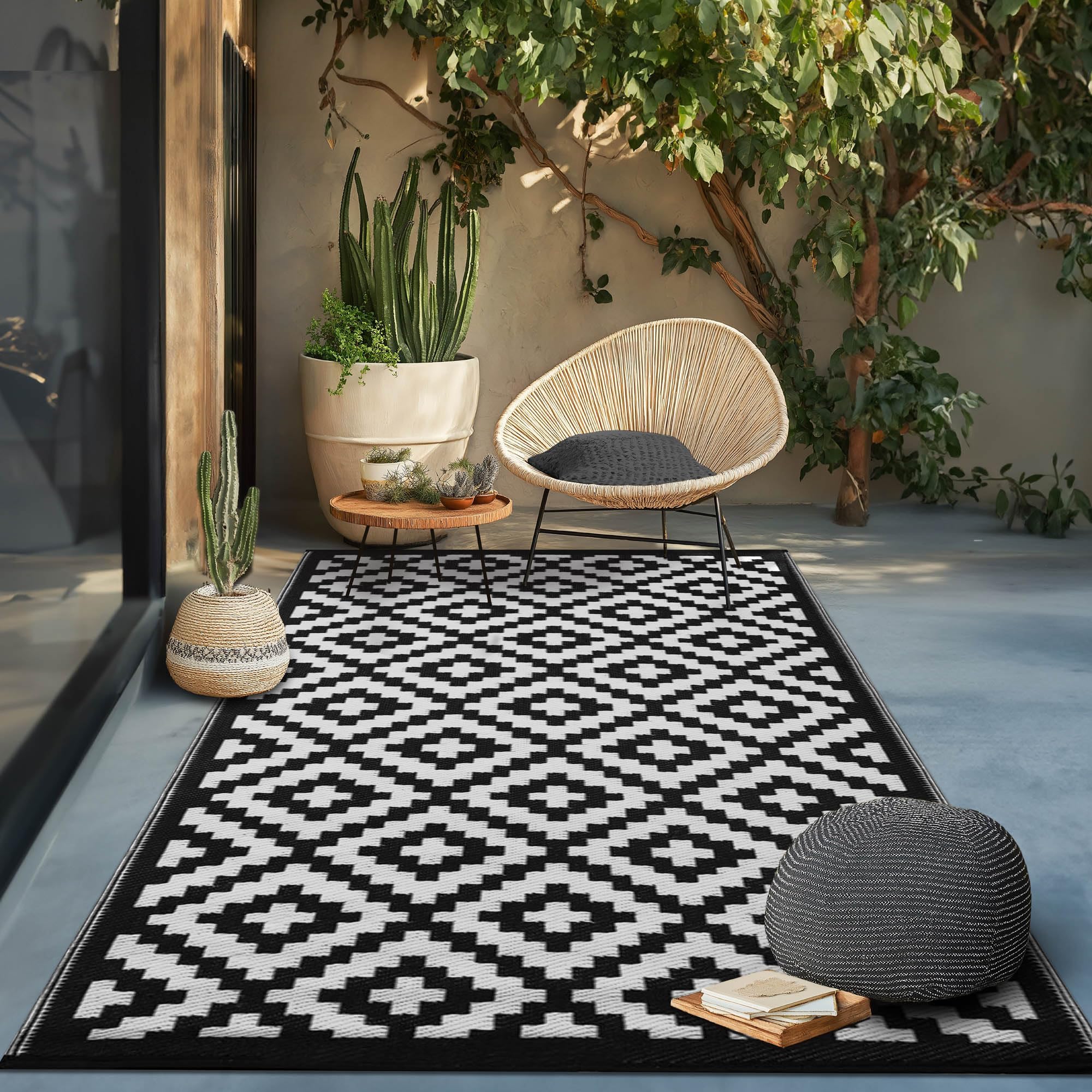 Green Decore Reversible Outdoor/Indoor Recycled Plastic Rug | Perfect for Garden, Patio, Picnic, Decking |Mildew, UV, Stain And Water Resistant| Nirvana Black/White 120x180 cm