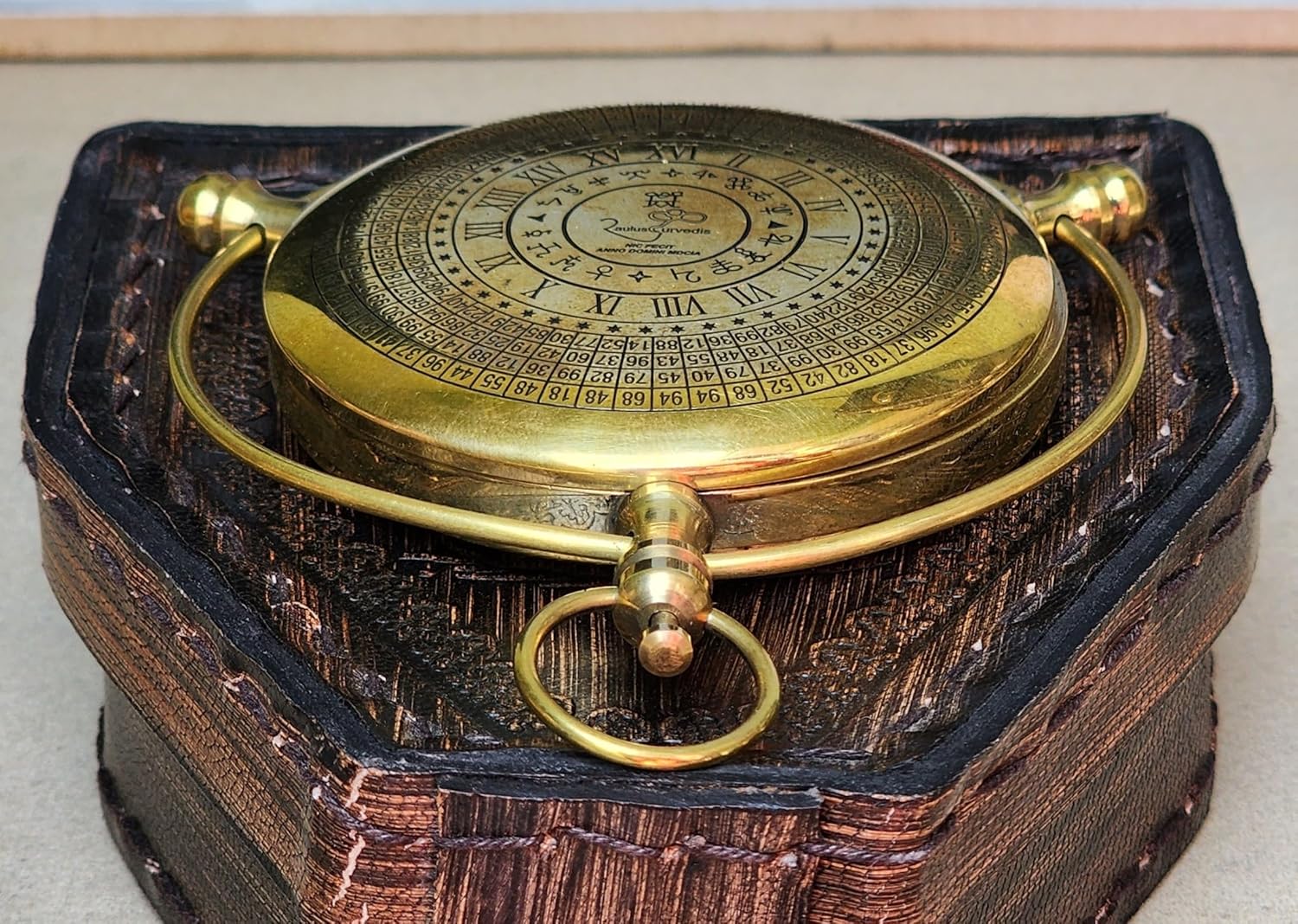 The Golden Compass Alethiometer - Unique Brass Design - Adventure Travel Gift for Cult Movie Lovers - Perfect Christmas, Birthday, or Baptism Keepsake Gift