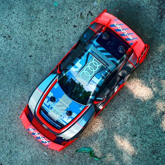 Dickie, 201106011, RC Audi S1 ​​E-Tron Quattro Drift Aracı, 2 Kanal, 2.4 GHz, Turbo, Drift Fonksiyon, Yedek Tekerlekler, USB şarjlı 120 dakika, 20 dakika sürüş, 12 km/s'ye kadar hız, 1:16, 30 cm