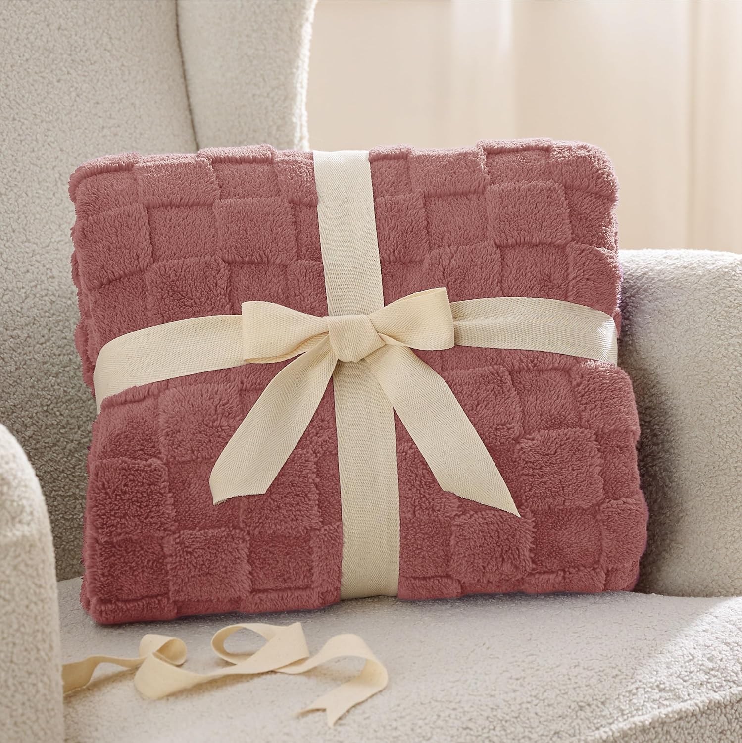 Bedsure GentleSoft Dusty Pink Throw Blanket for Couch - Checkered Fleece Blankets Gifts for Women Men Girls, Cute Soft Cozy Throw for Bedroom Home Decor Gifts, 50x60 Inches - Image 8