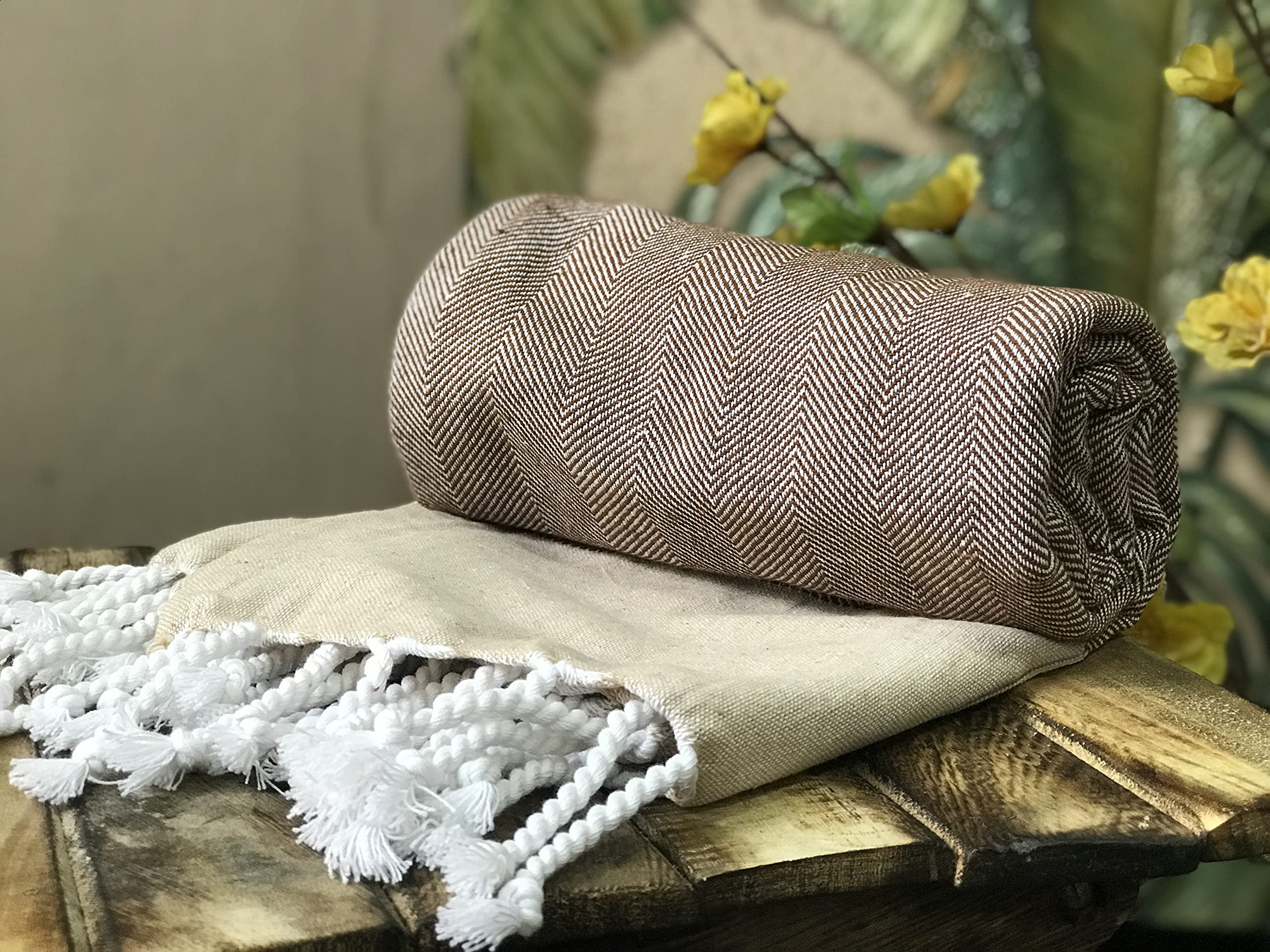 The Greenleaf co. Ultra Premium with AIRDROP Technology Towels - Chocolate Sundae