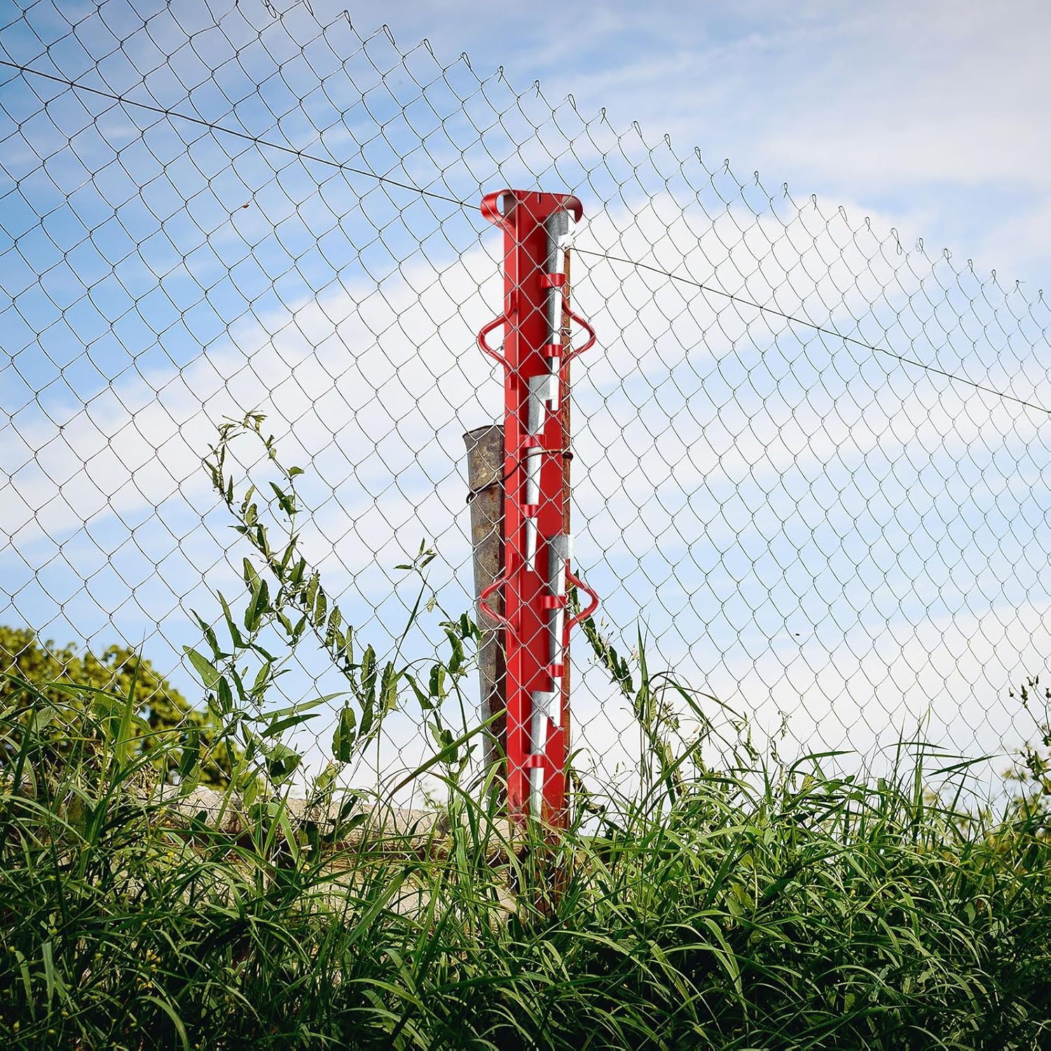 Blulu 4ft Woven Wire Fence Stretcher Bar Chain Link Fabric Fence Stretcher with 5 Wedges Steel Woven Wire Stretcher, Red