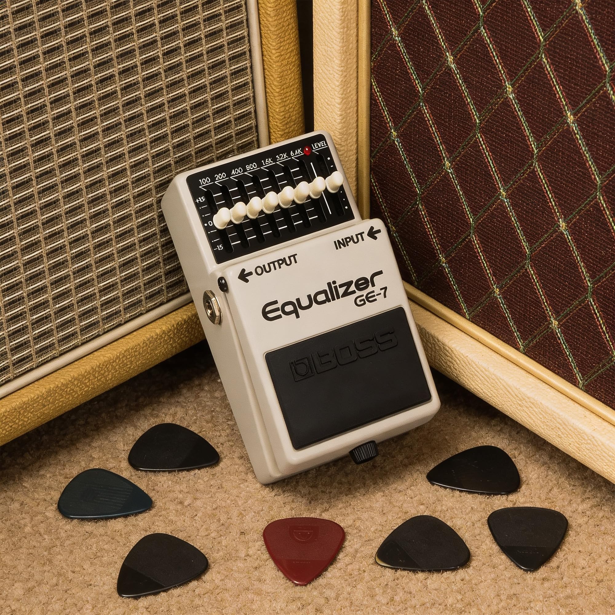 Amazon.com: Boss GE-7 Graphic Equalizer Bundle with Gearlux Power