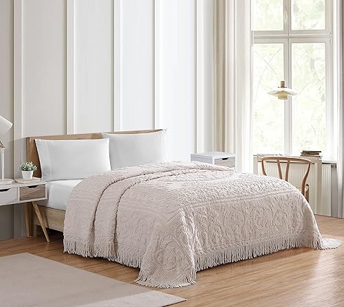 Beatrice Home Fashions - Colcha de felpilla con diseño de medallón, tamaño King, color rubor