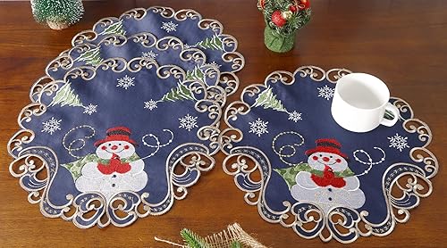Miniatura 4 de GRANDDECO Juego de 4 manteles individuales redondos de 14 pulgadas bordados con patrón de muñeco de nieve y copos de nieve de invierno, bufanda