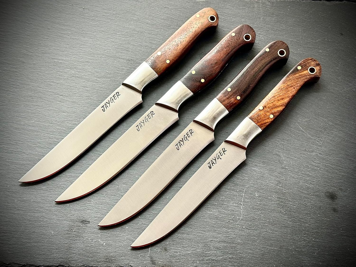 Handmade Steak Knife Set of 4 – Carbon Steel Plain Edge Blades | Full Tang Cutlery for Meat | Wood Handle Table Knives | Rustic Dining Set | Artisan Crafted Kitchen Utensils