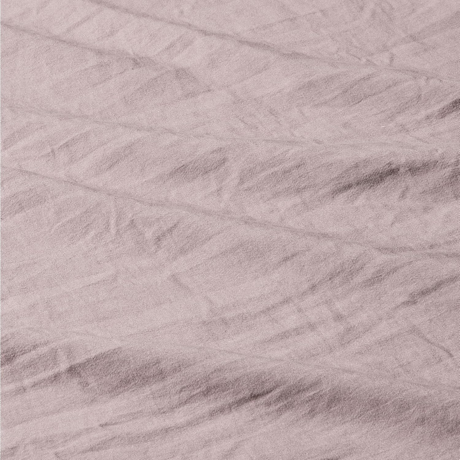 Amazon Basics Brushed Microfiber Comforter Set, Extra Soft with Natural Texture, 3-Piece, King, Purple - Image 4