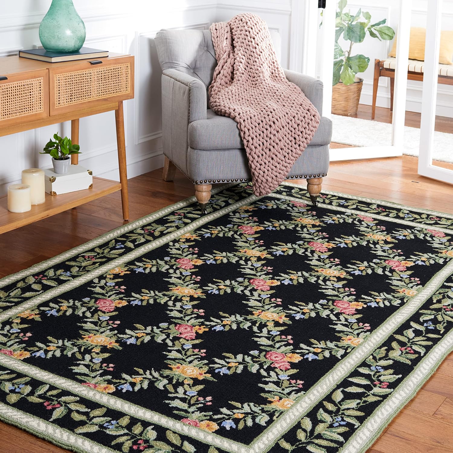 SAFAVIEH Chelsea Collection Accent Rug - 2'9" x 4'9", Black, Hand-Hooked French Country Wool, Ideal for High Traffic Areas in Entryway, Living Room, Bedroom (HK60B)