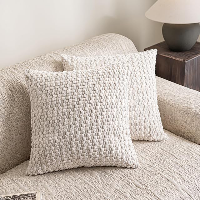 Throw Pillow Covers 18x18 Inch Set of 2 Decorative Velvet Square Spring Farmhouse Pillow Covers for Sofa Couch Cushion Bedroom Home Decor Cream White