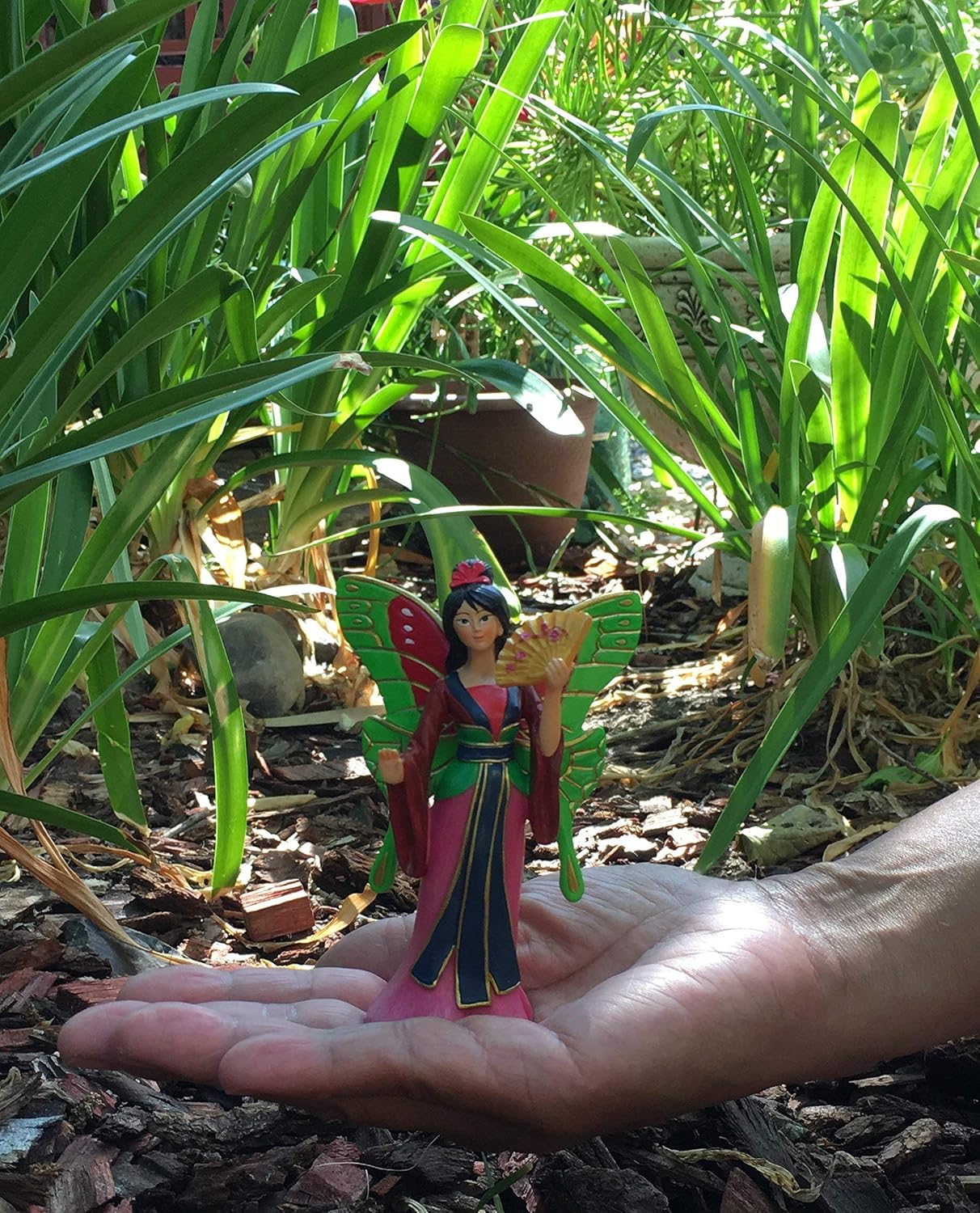 GlitZGlam Kiara The Beautiful Asia Miniature Fairy for Your Fairy Garden/Miniature Garden