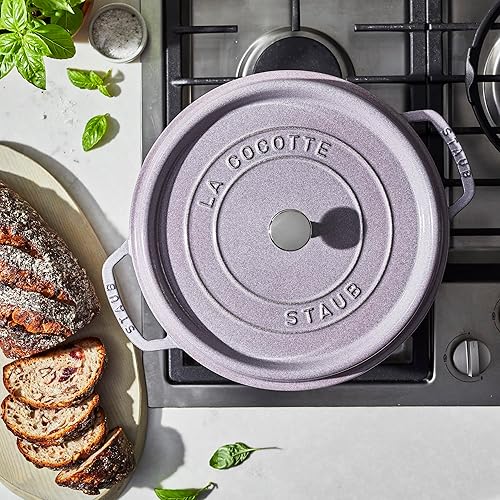 Vista 266 de STAUB Horno holandés de hierro fundido 4-qt Round Cocotte, fabricado en Francia, sirve 3-4, blanco