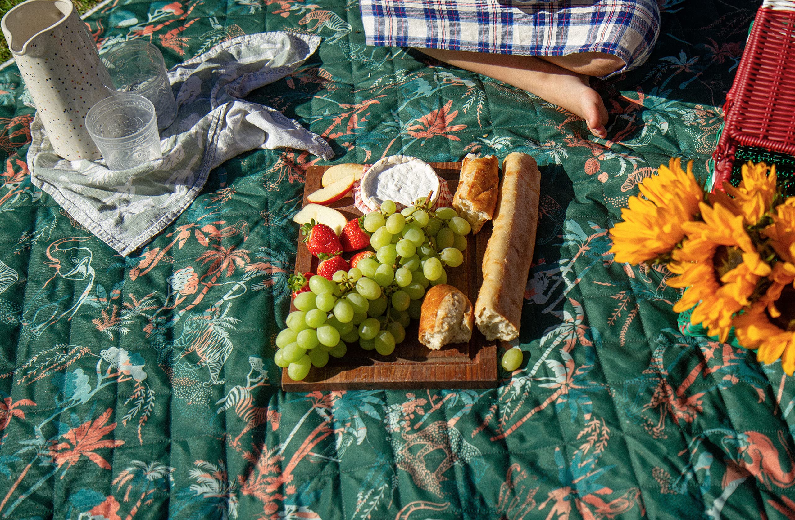 Shwally Dywan piknikowy – koc do wewnątrz/na zewnątrz, ręcznie rysowane wzory, wodoodporny, trwały zmywalny materiał, łatwy do przenoszenia, niemowlęta i małe dzieci, można prać w pralce, 15 x 18 cm (słoneczna dżungla)