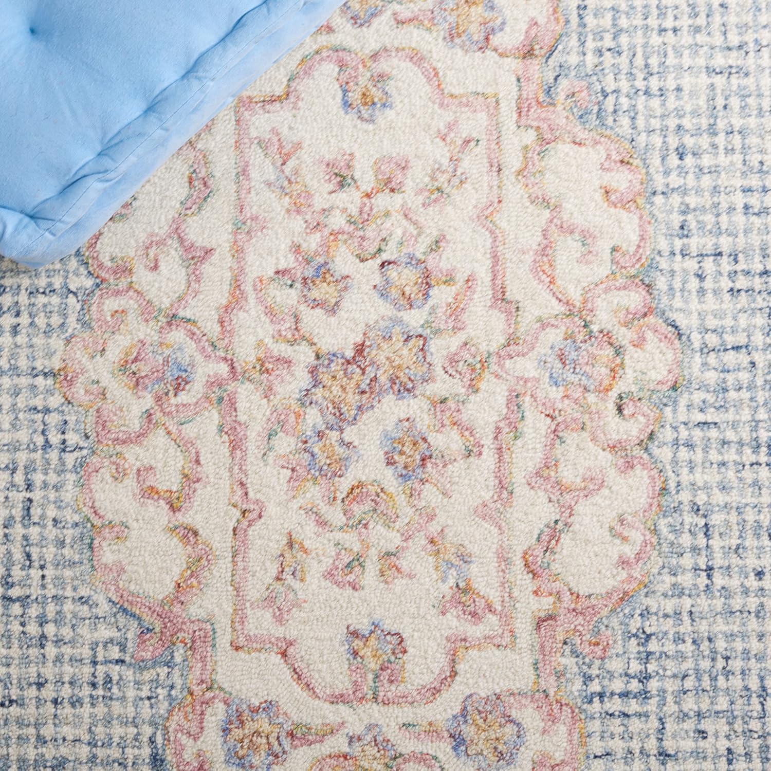 SAFAVIEH Aubusson Collection 8' x 10' Blue/Ivory AUB106M Handmade Traditional Premium Wool Area Rug