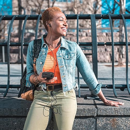 Miniatura 5 de GPX Reproductor de casete portátil, compatible con auriculares, 3.54 x 1.57 x 4.72 pulgadas, requiere 2 pilas AA, no incluidas, rojonegro (CAS337B)