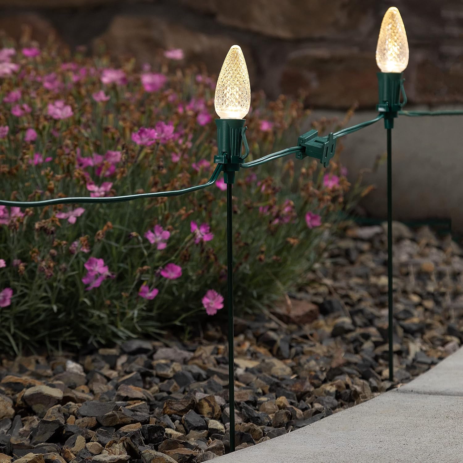 HLO Lighting 15" Universal Metal Light Stakes for Christmas Lights | Commercial-Grade C7 & C9 Stakes for Yard, Walkways, and Lawn Decorations | Pack of 25