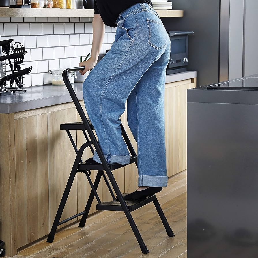 【BLKP】 パール金属 折りたたみ ステップ 踏み台 脚立 台 3段 Amazon.co.jp: 【BLKP】 パール金属 折りたたみ ステップ 踏み台