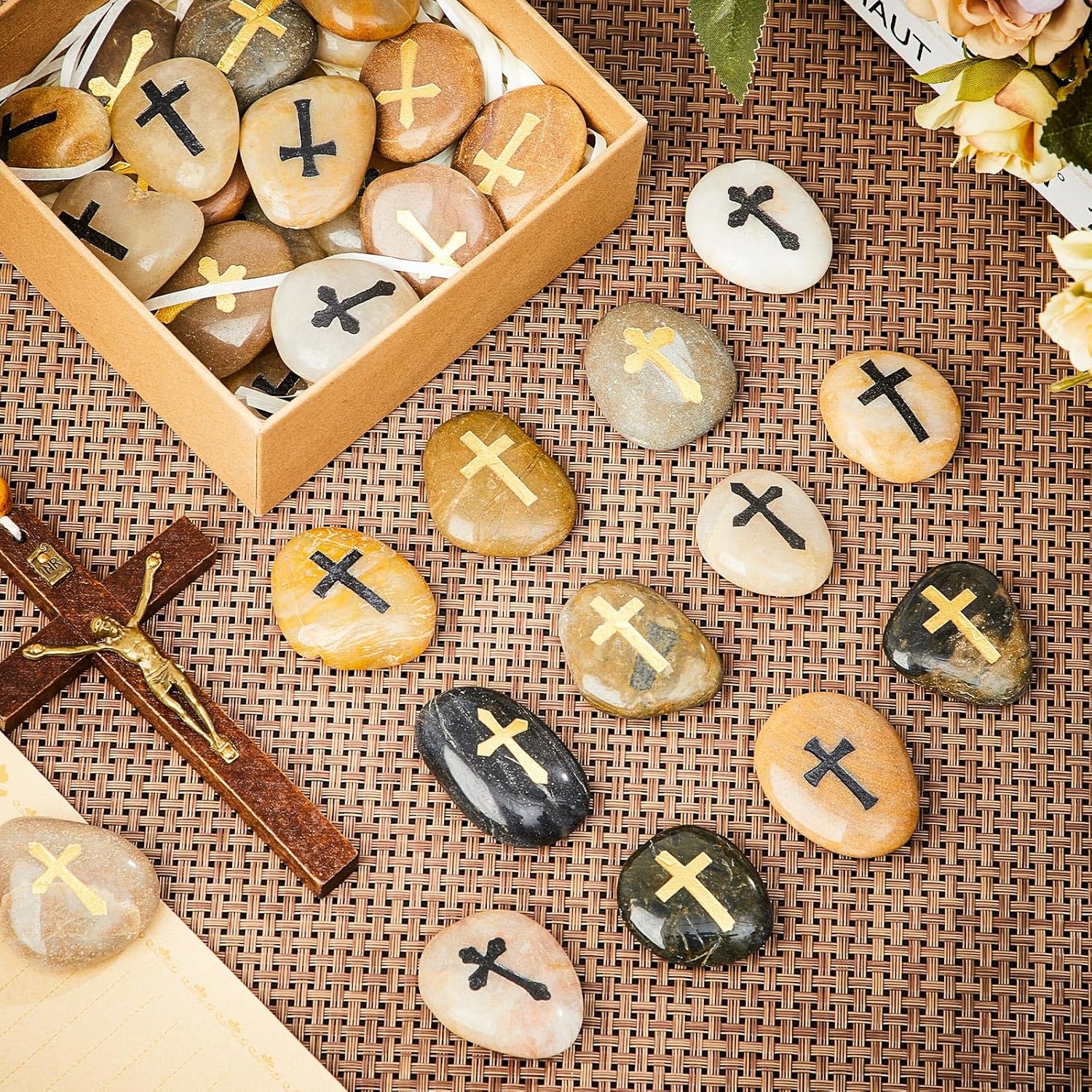 Fabbay 40 Pcs Engraved Cross Worry Stones for Pray Faith, Inspirational Memorial Stones Christian Clinging Cross Rocks for First Communion Mother's Day Religious Gifts 4 Styles, 1-2'' Each