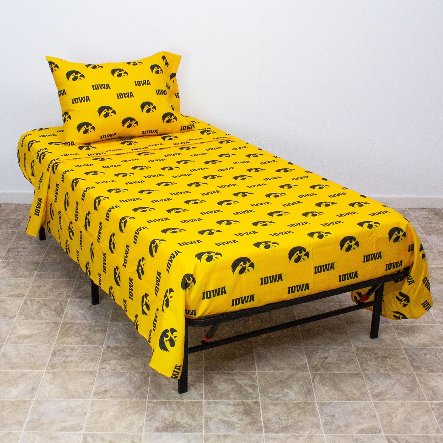 College Covers Everything Comfy Iowa Hawkeyes Twin Sized 3 Piece Sheet Set, Team Color Background, 1 Flat Sheet, 1 Fitted Sheet, 1 Pillowcase