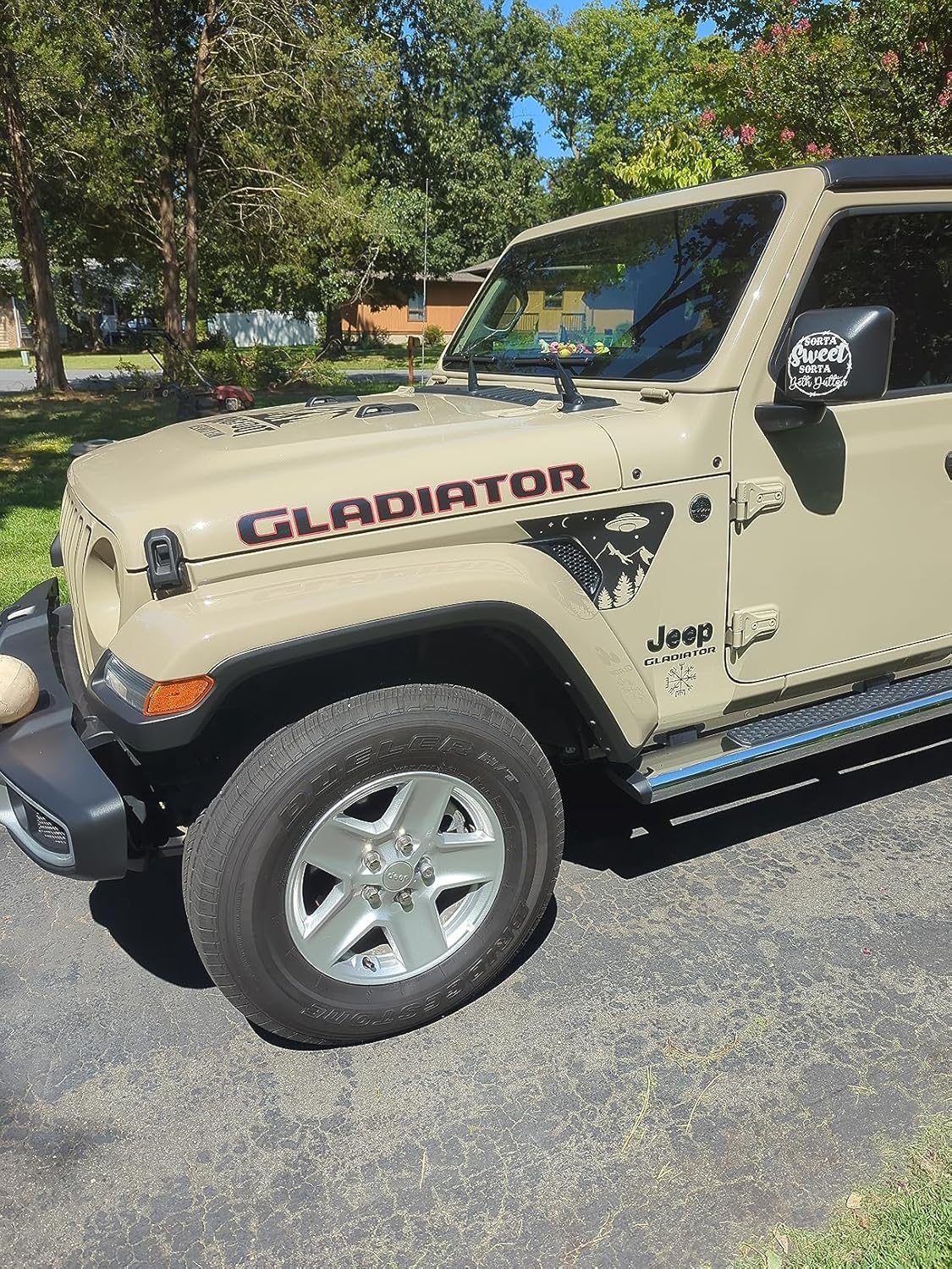 Gladiator Vinyl Hood Emblem Graphic fits Jeep Gladiator JT (2019-2024) Black with Red Outline (Set of 2) | FJ3G0