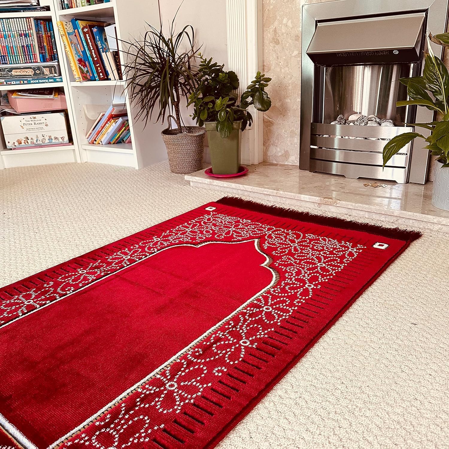Mihrab Patterned Original Luxury Velvet Prayer Mat/Rug- 750g Weight | Made in Turkey (Burgundy)