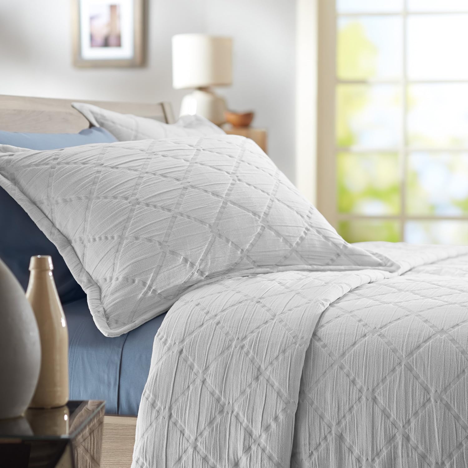 Pinzon 100Percent Stone Washed Cotton Diamond Matelasse Coverlet, Twin