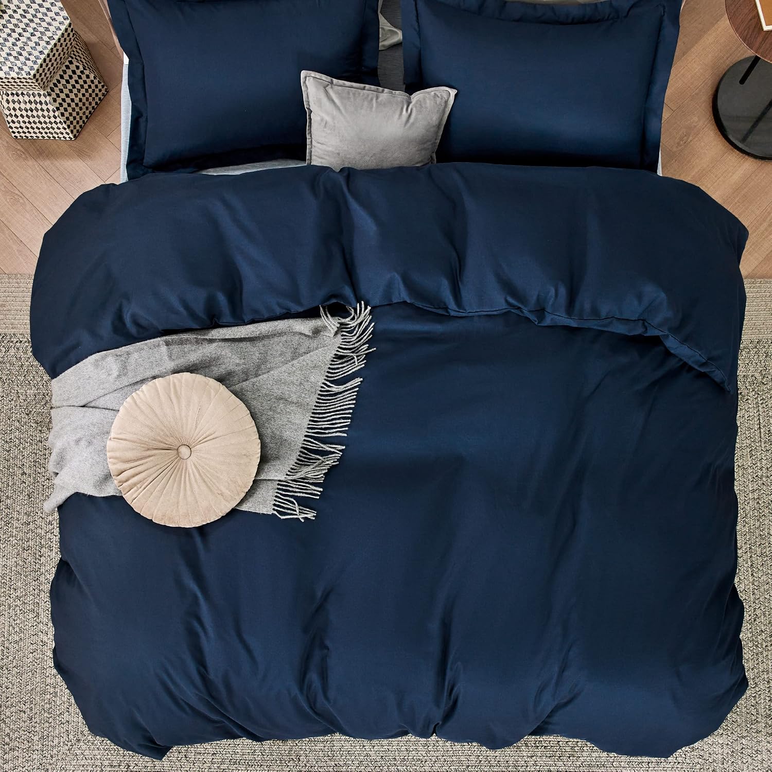 Bedsure Navy Duvet Covers Queen Size - Soft Brushed Microfiber 3 Pieces with Zipper Closure, 1 Duvet Cover 90x90 inches and 2 Pillow Shams(No Comforter)